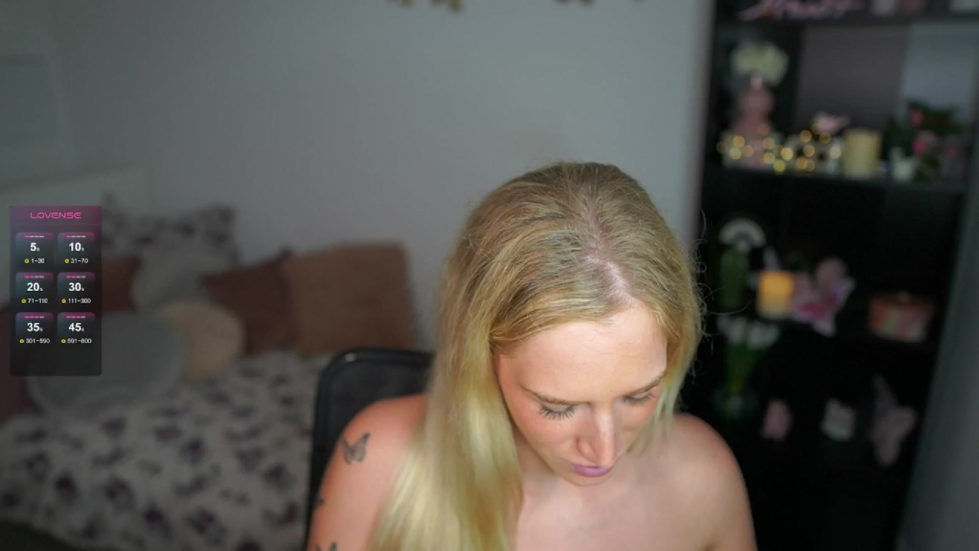 Gallery image thumbnail from NicoletteShea's myfreecams stream on, 07/09/2024, 14:10 image 16 of 20