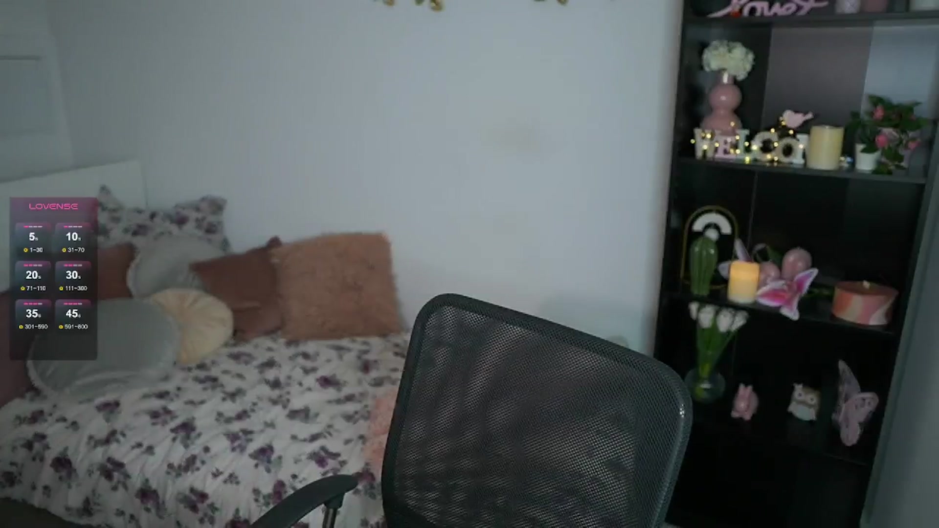 Gallery image thumbnail from NicoletteShea's myfreecams stream on, 07/09/2024, 17:21 image 2 of 20