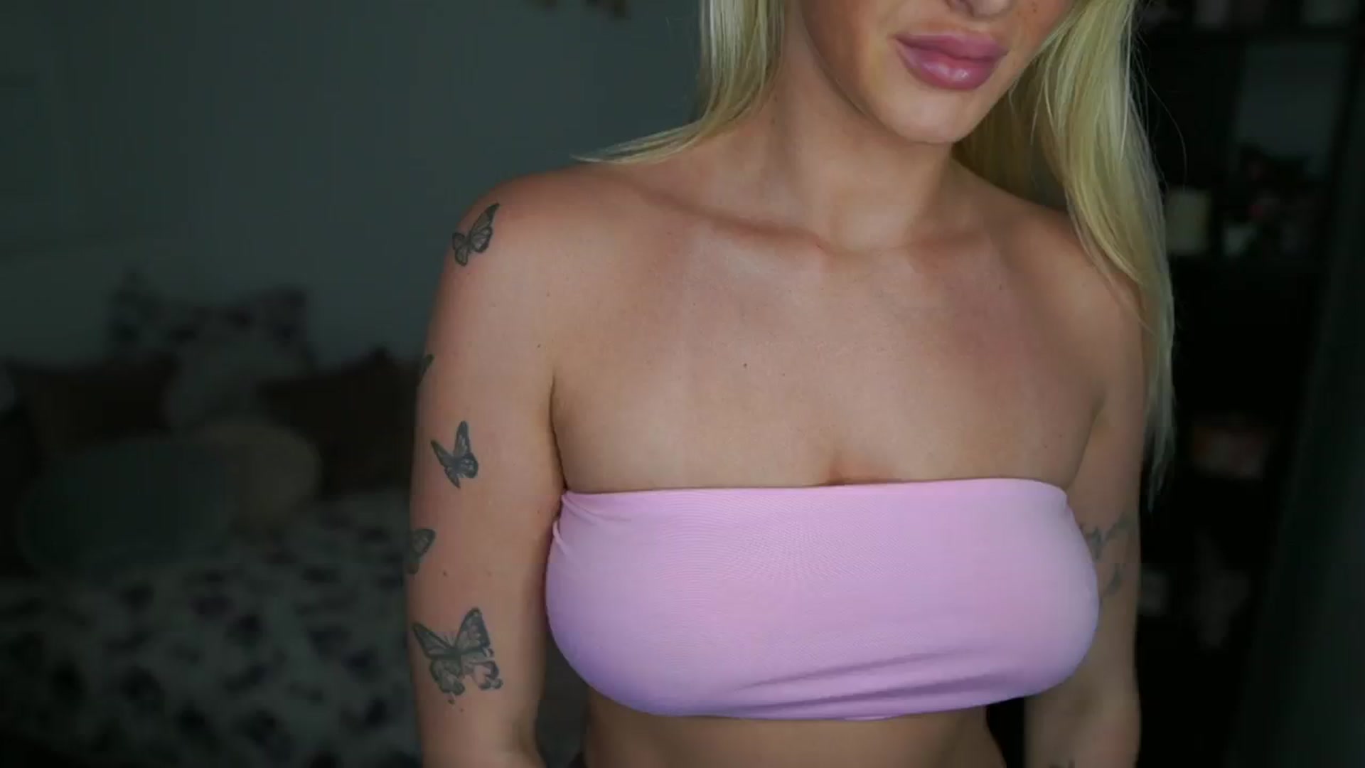 Gallery image thumbnail from NicoletteShea's myfreecams stream on, 07/10/2024, 12:08 image 9 of 20