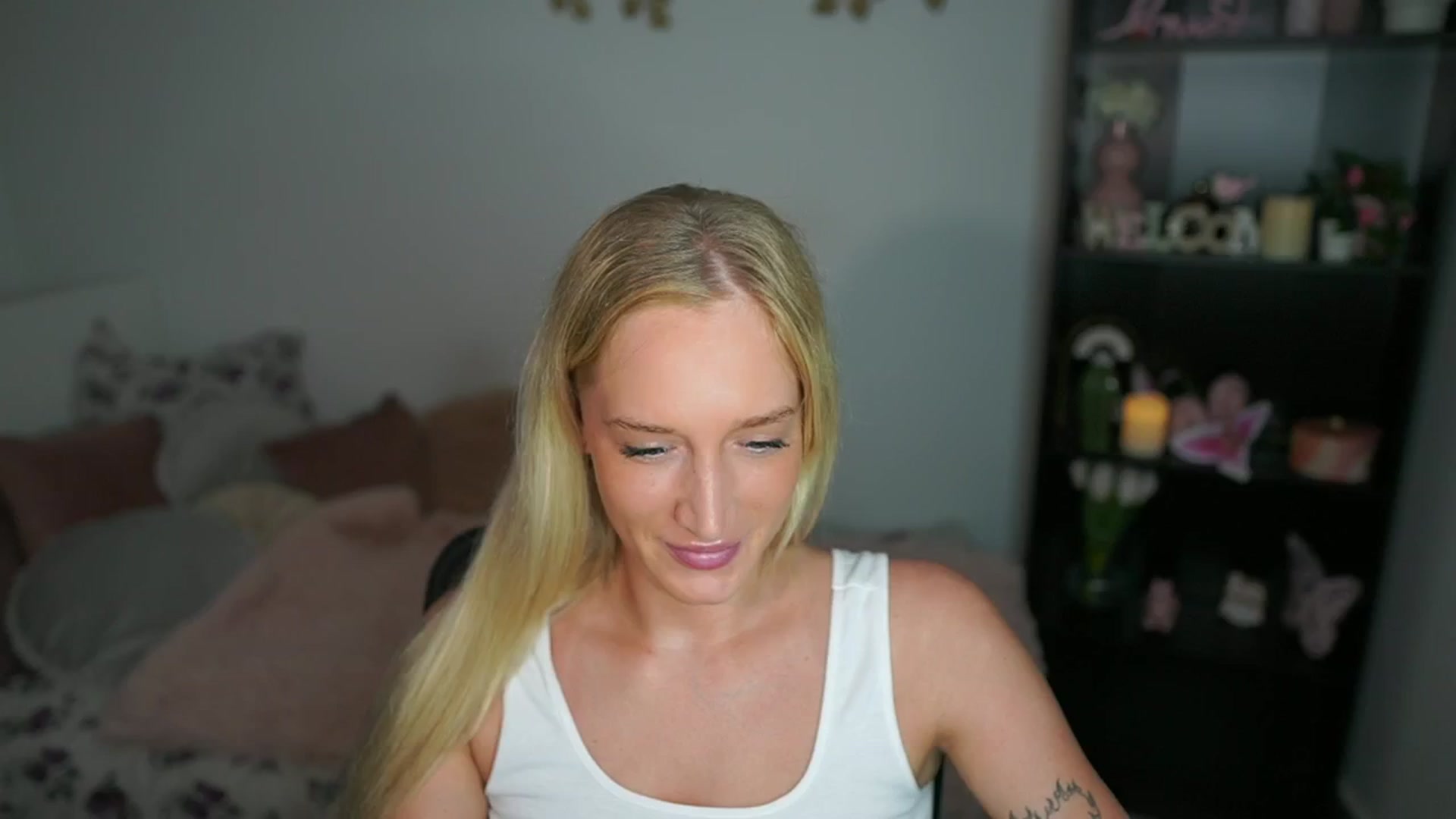 Gallery image thumbnail from NicoletteShea's myfreecams stream on, 07/11/2024, 10:01 image 3 of 20