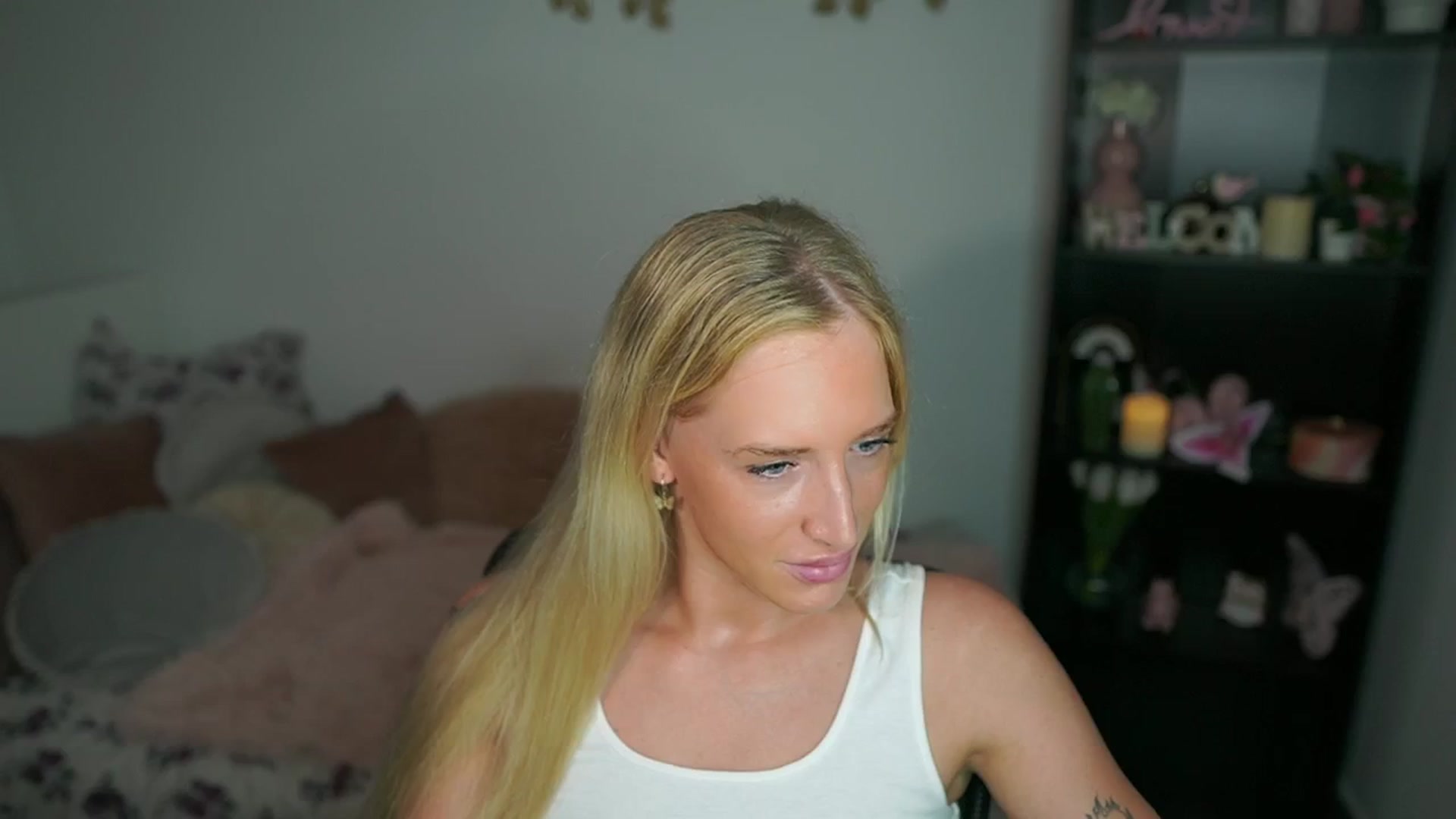Gallery image thumbnail from NicoletteShea's myfreecams stream on, 07/11/2024, 10:01 image 11 of 20