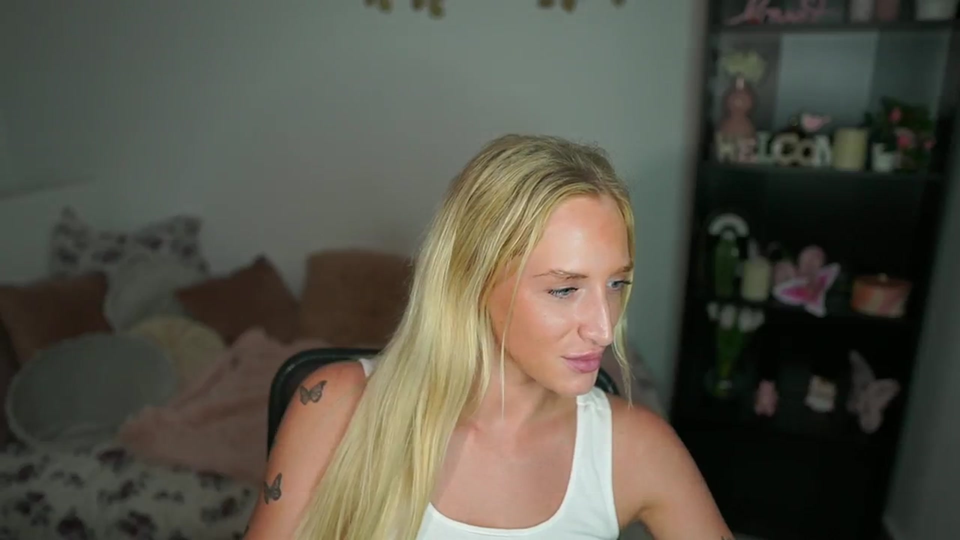 Gallery image thumbnail from NicoletteShea's myfreecams stream on, 07/11/2024, 13:06 image 11 of 20