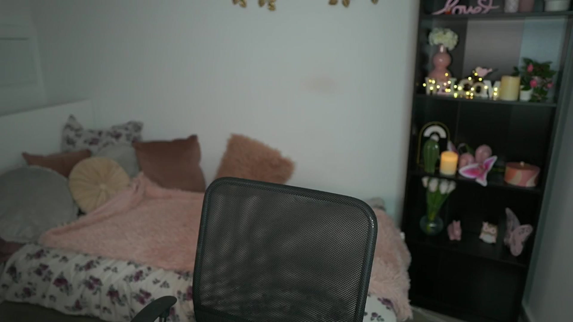 Gallery image thumbnail from NicoletteShea's myfreecams stream on, 07/24/2024, 15:04 image 13 of 20