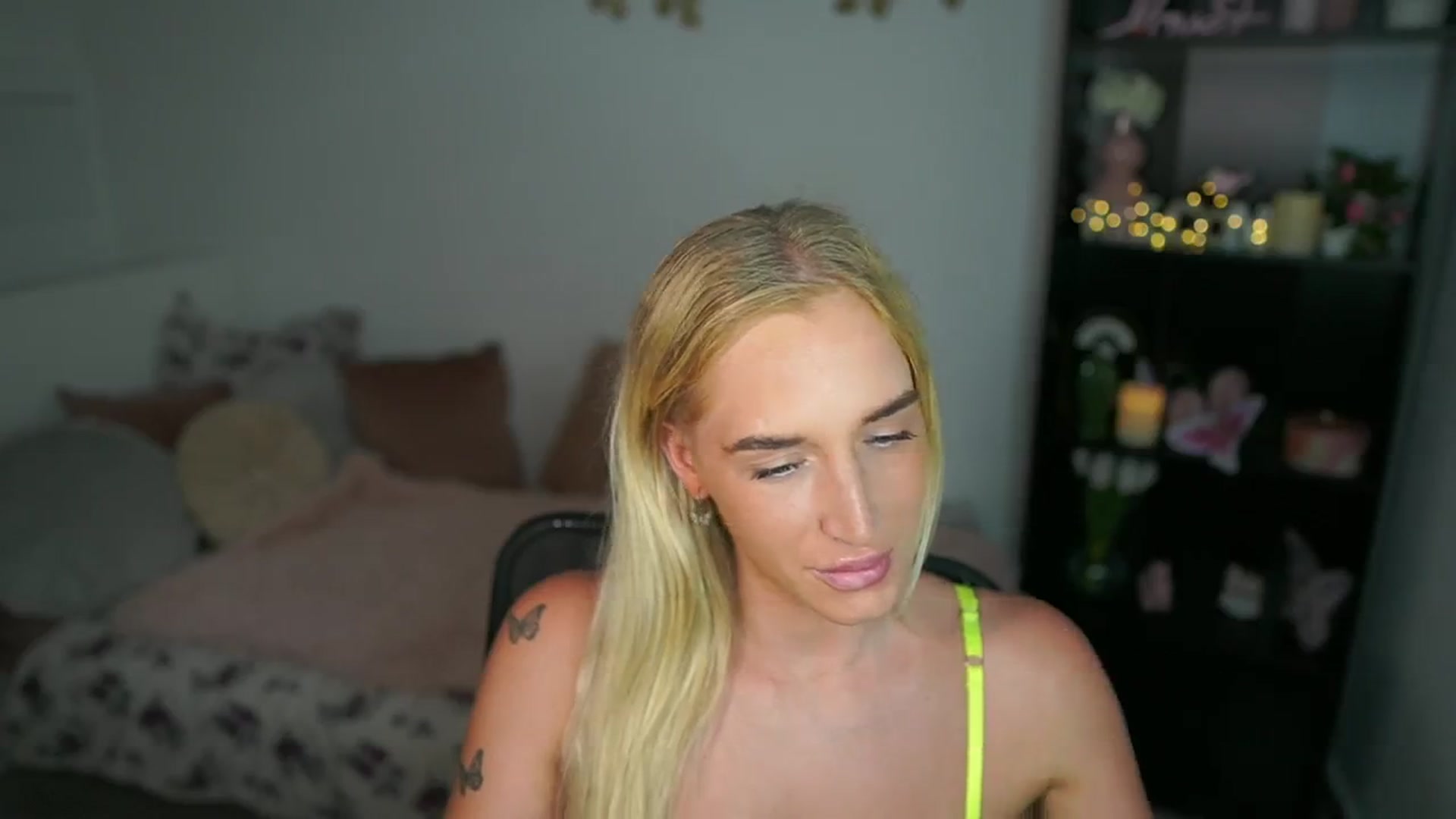 Gallery image thumbnail from NicoletteShea's myfreecams stream on, 07/25/2024, 14:47 image 10 of 20
