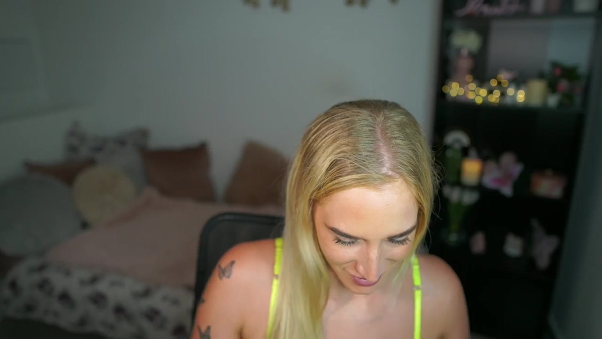 Gallery image thumbnail from NicoletteShea's myfreecams stream on, 07/25/2024, 14:47 image 11 of 20