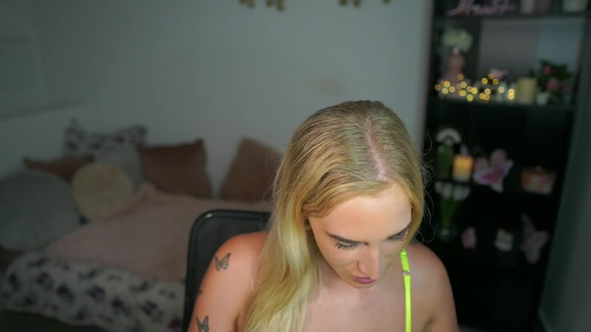 Gallery image thumbnail from NicoletteShea's myfreecams stream on, 07/25/2024, 14:47 image 9 of 20