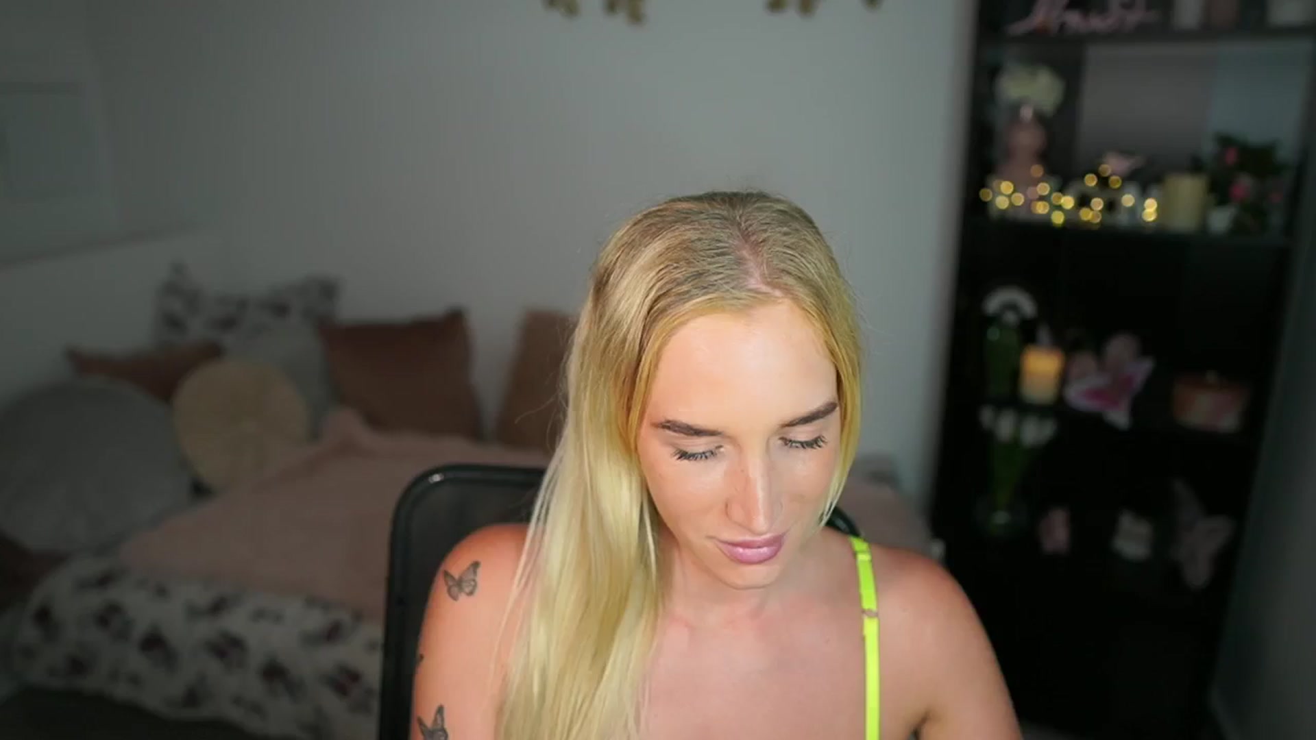 Gallery image thumbnail from NicoletteShea's myfreecams stream on, 07/25/2024, 17:58 image 9 of 20