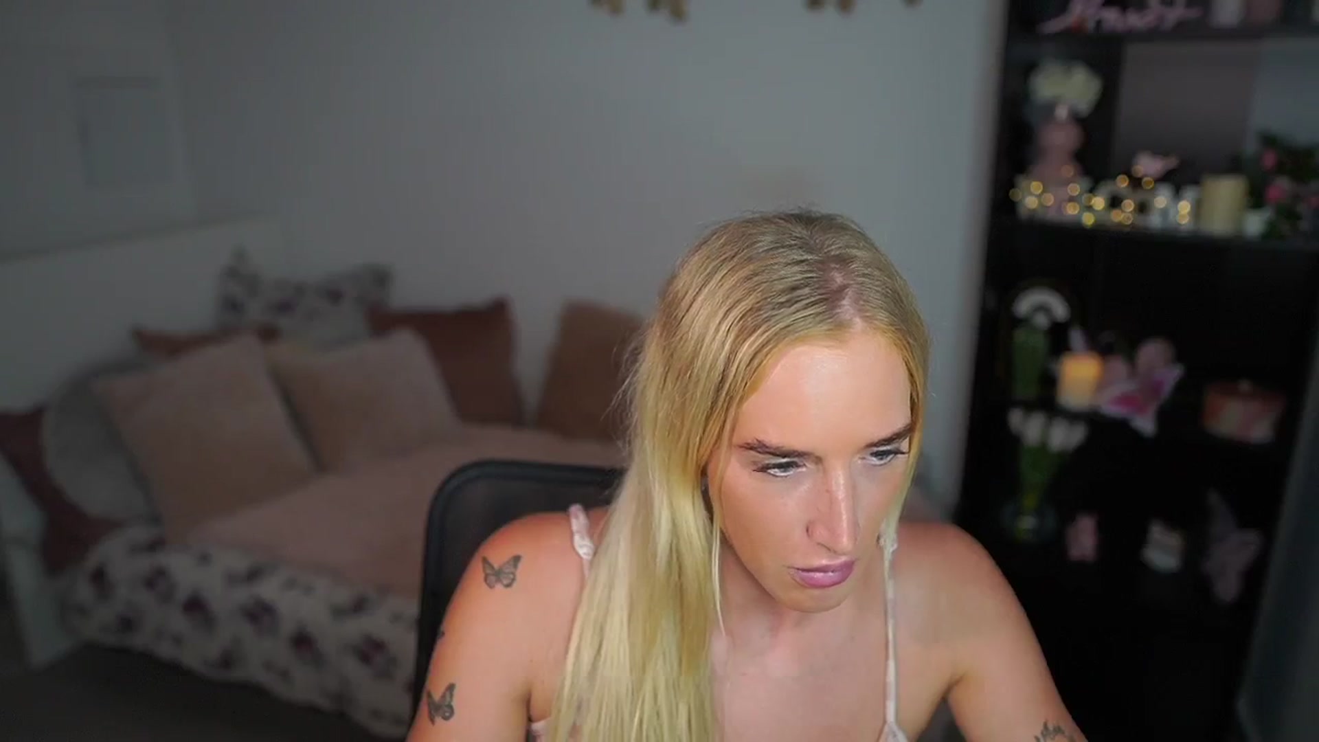 Gallery image thumbnail from NicoletteShea's myfreecams stream on, 07/28/2024, 16:08 image 3 of 20