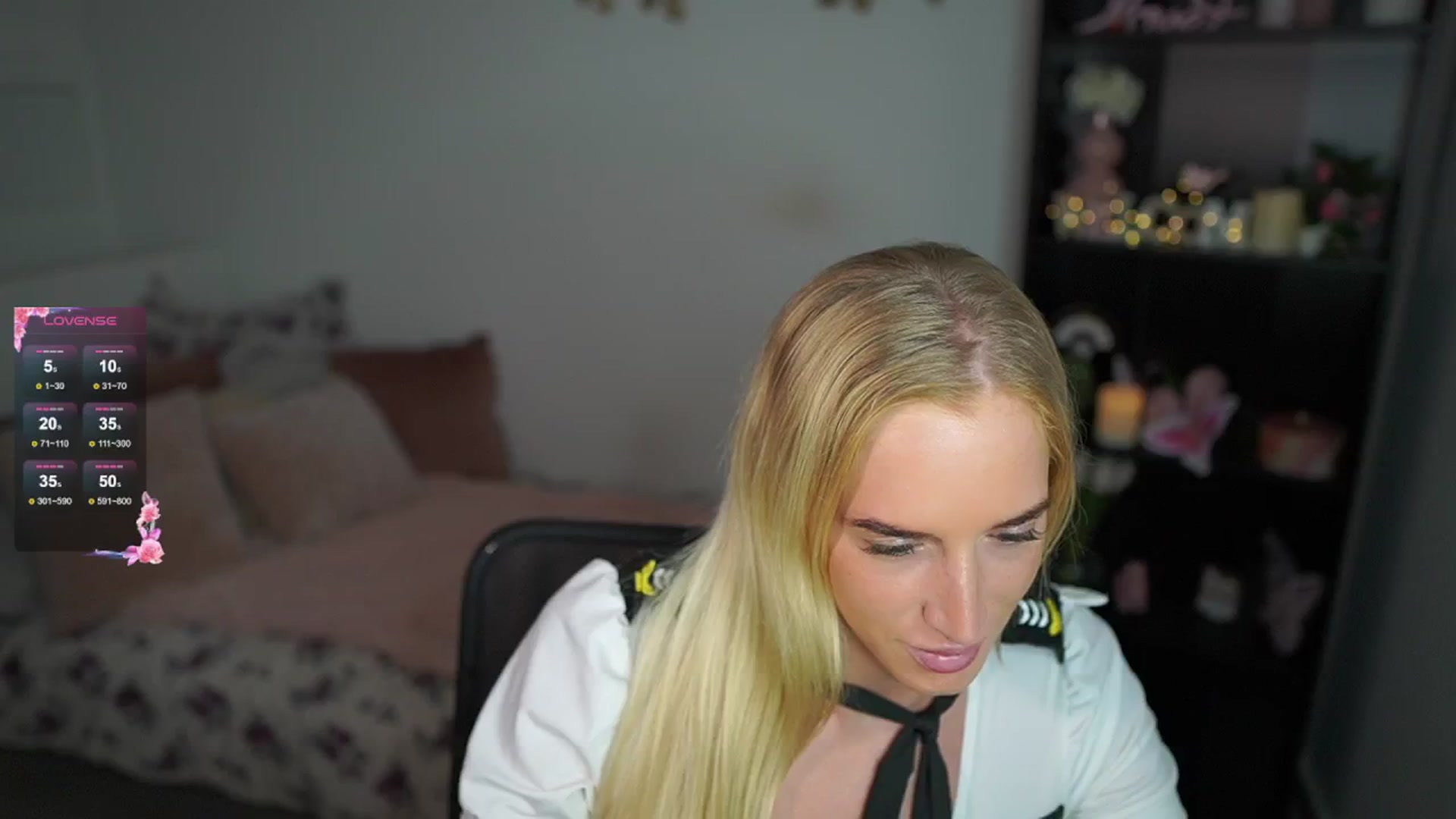 Gallery image thumbnail from NicoletteShea's myfreecams stream on, 07/29/2024, 15:19 image 12 of 20