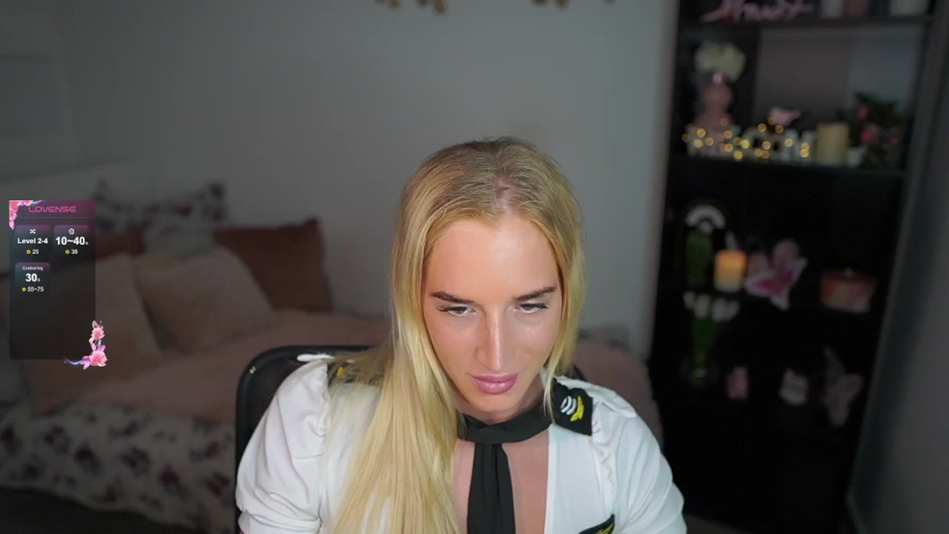 Gallery image thumbnail from NicoletteShea's myfreecams stream on, 07/29/2024, 16:00 image 4 of 20
