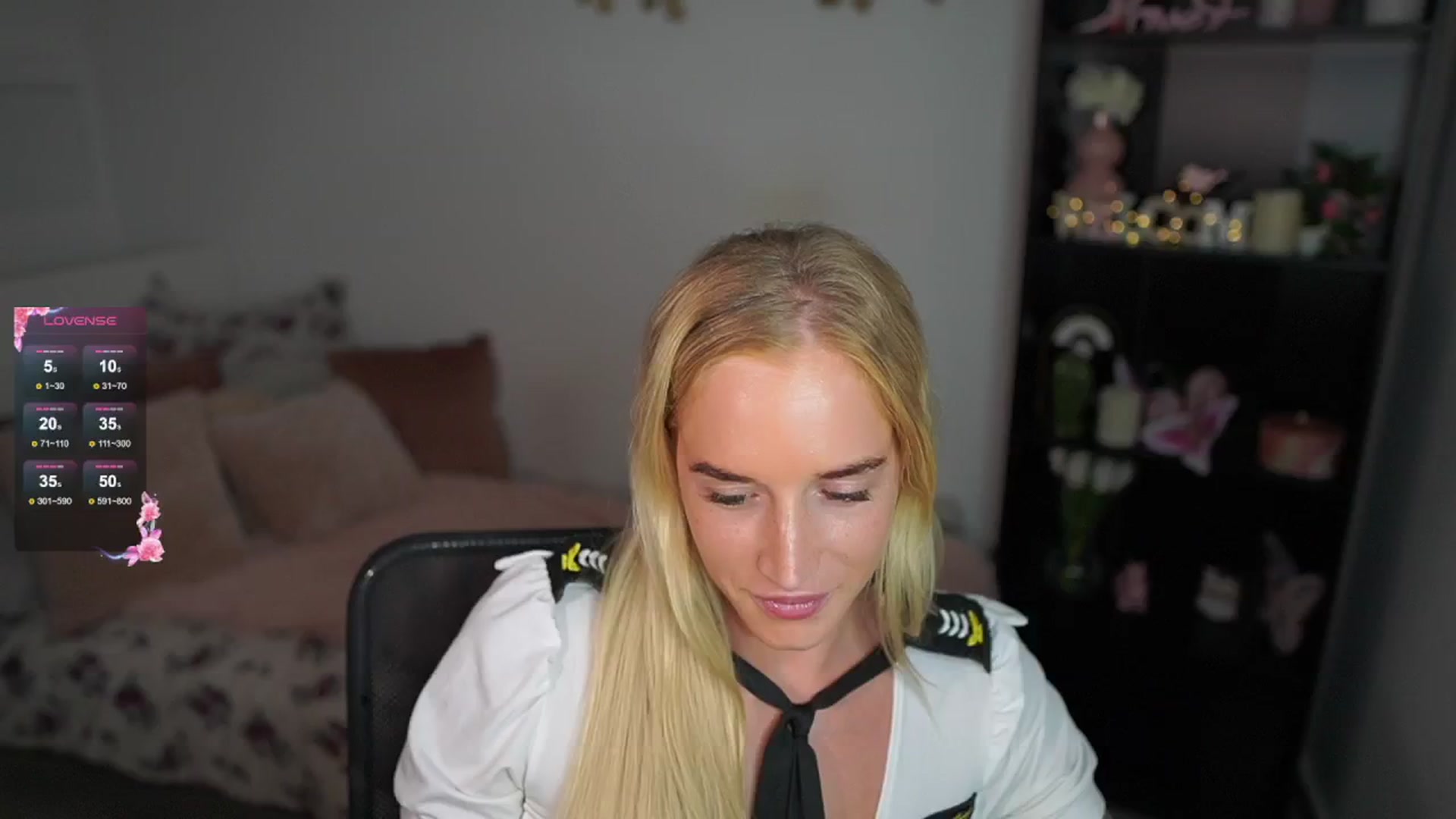 Gallery image thumbnail from NicoletteShea's myfreecams stream on, 07/29/2024, 18:04 image 13 of 20