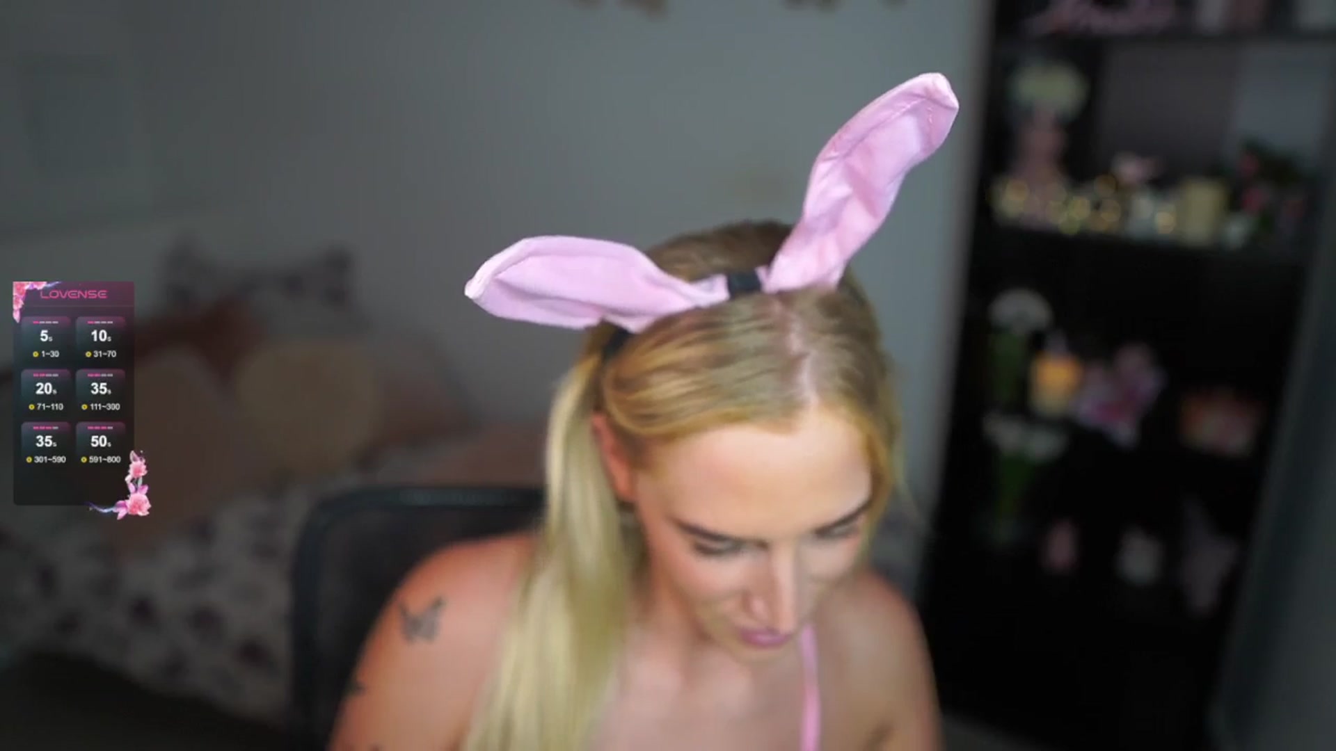 Gallery image thumbnail from NicoletteShea's myfreecams stream on, 07/30/2024, 14:50 image 19 of 20