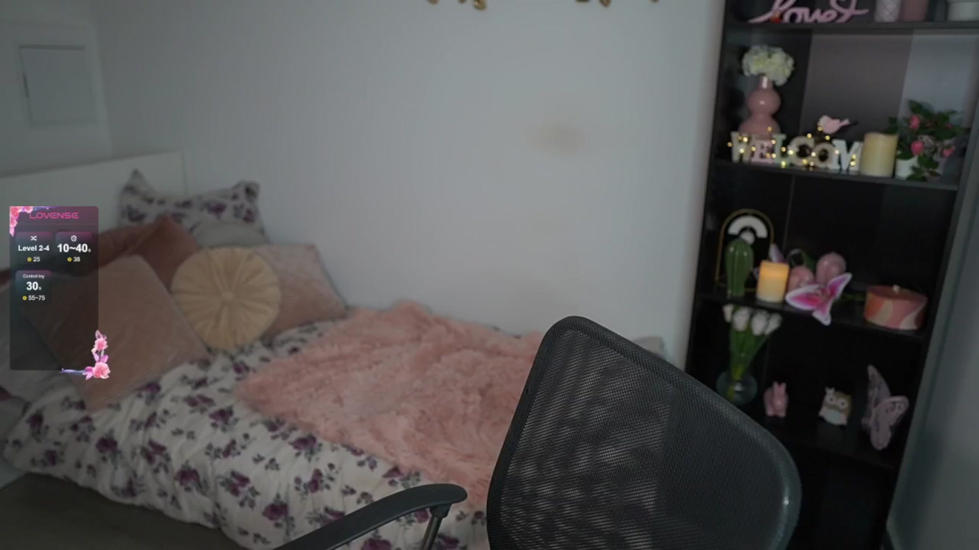 Gallery image thumbnail from NicoletteShea's myfreecams stream on, 07/30/2024, 15:40 image 2 of 20