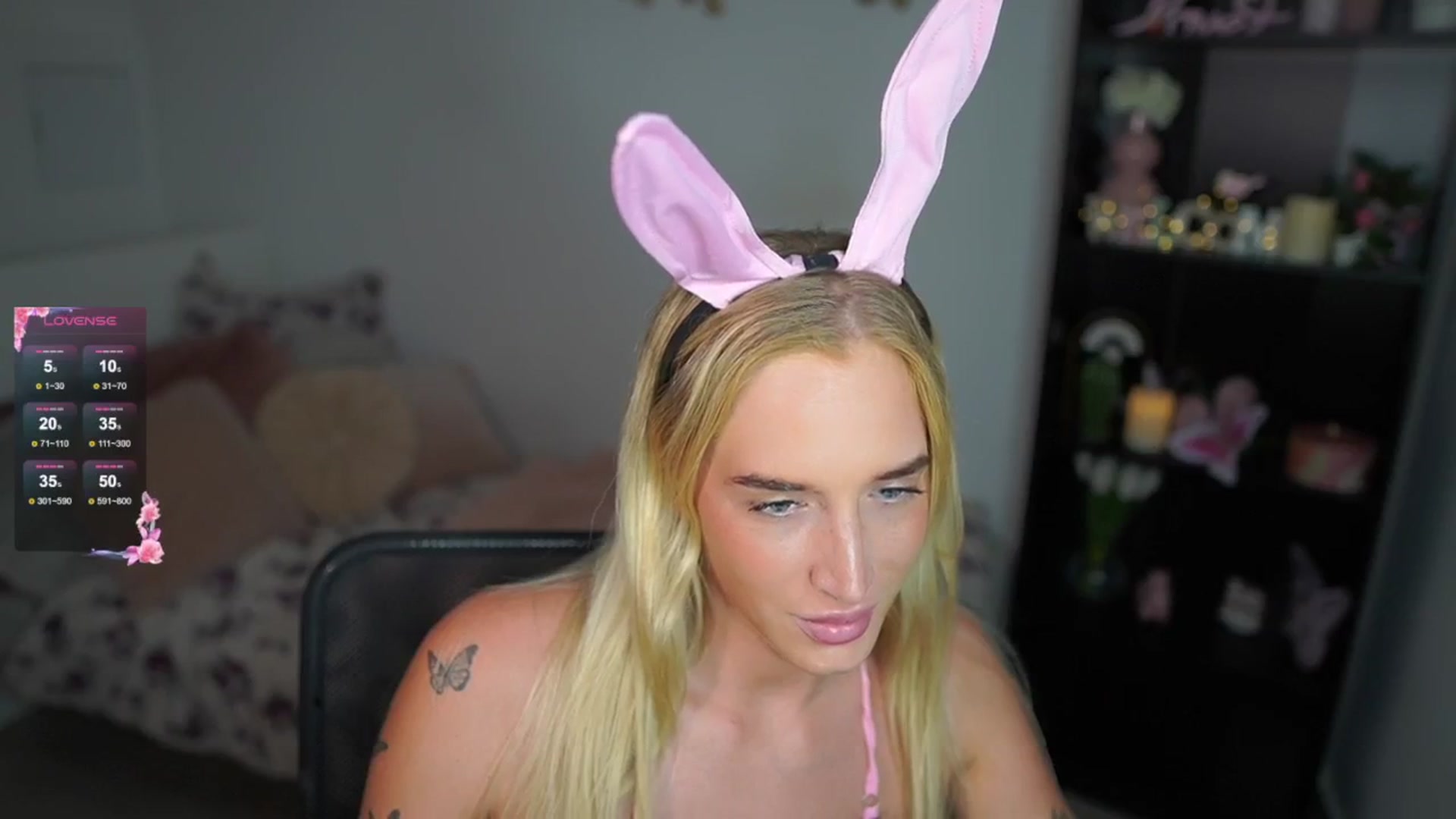 Gallery image thumbnail from NicoletteShea's myfreecams stream on, 07/30/2024, 15:40 image 4 of 20