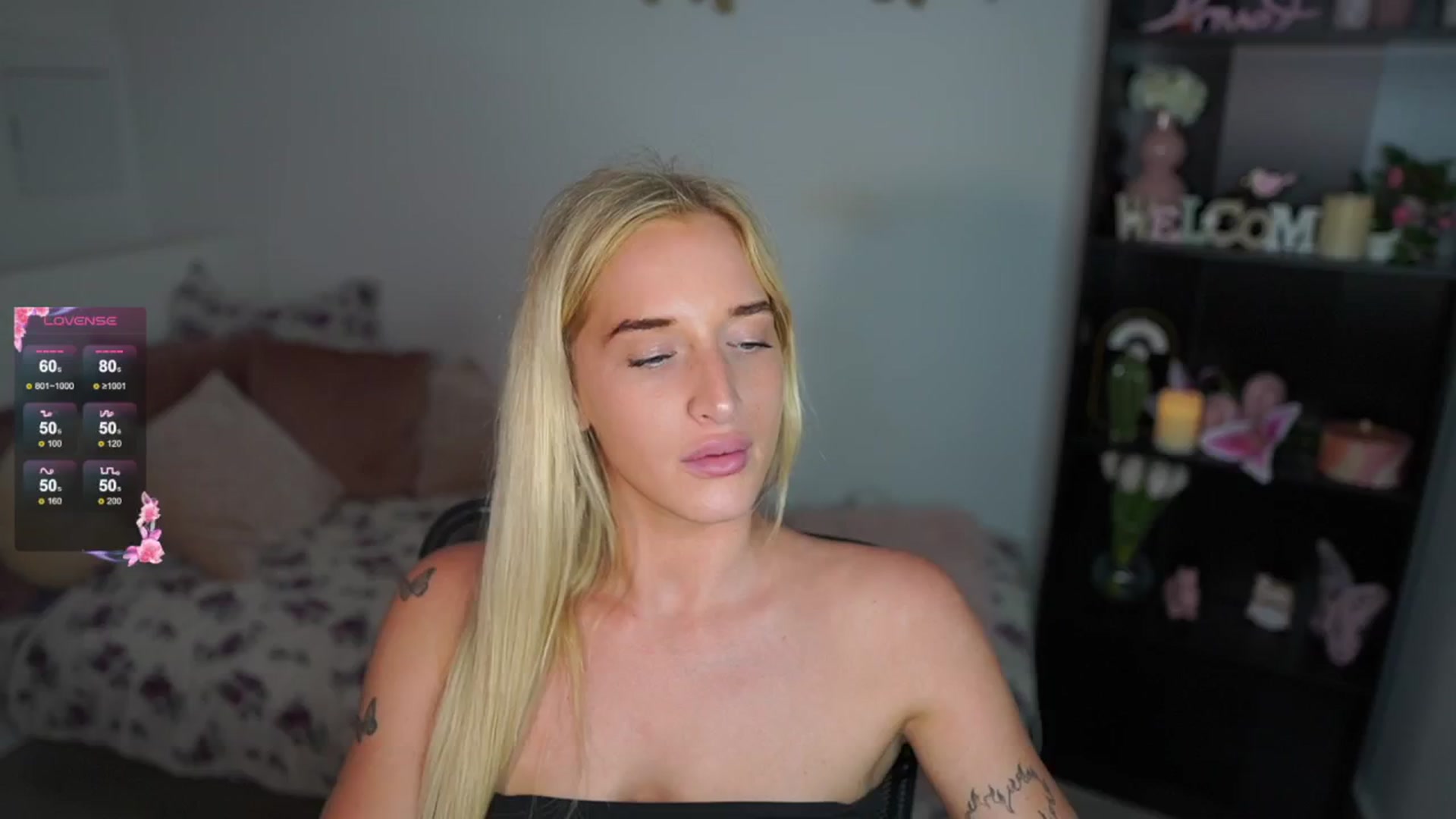 Gallery image thumbnail from NicoletteShea's myfreecams stream on, 08/02/2024, 15:37 image 16 of 20