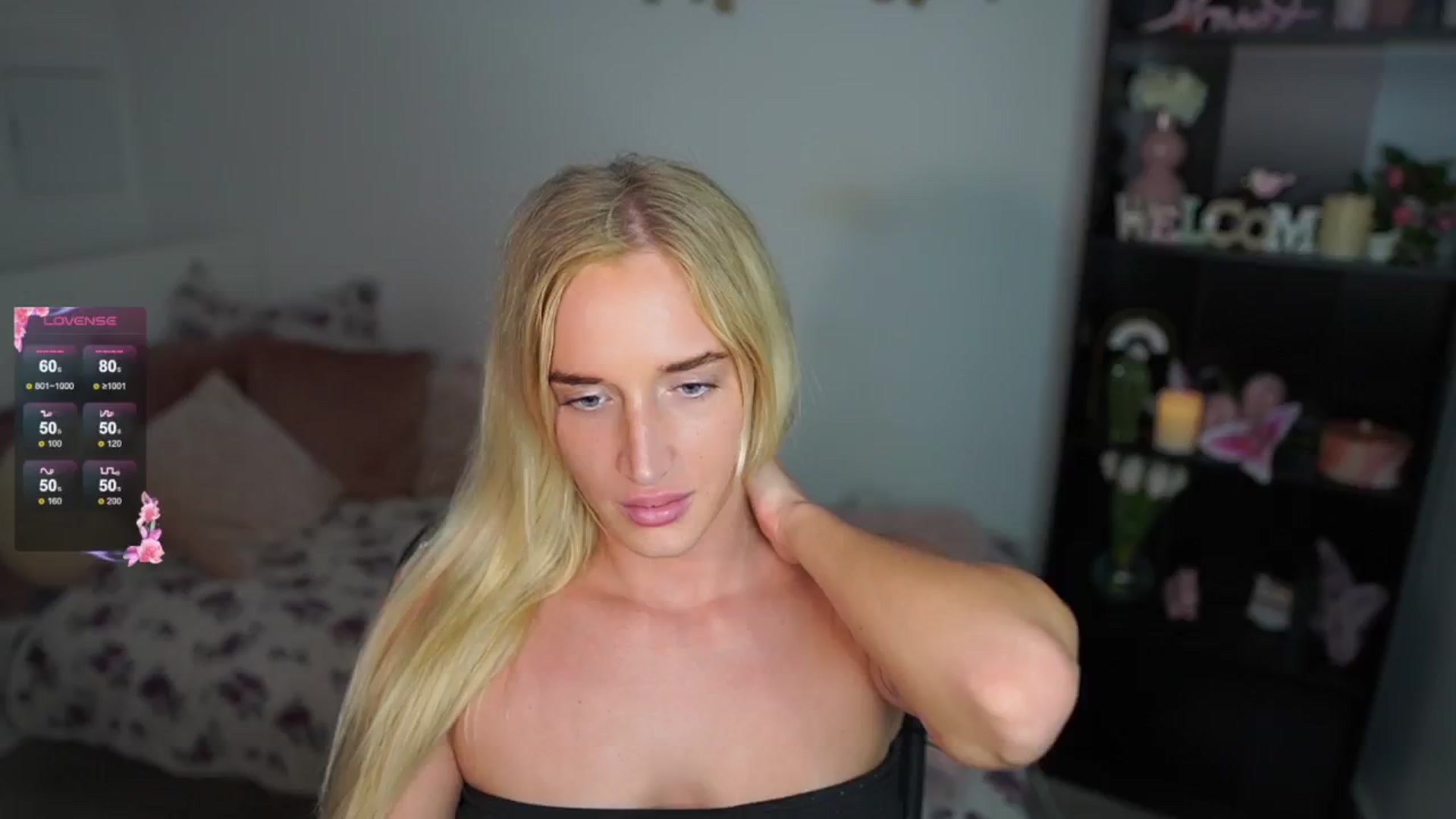 Gallery image thumbnail from NicoletteShea's myfreecams stream on, 08/02/2024, 15:37 image 4 of 20