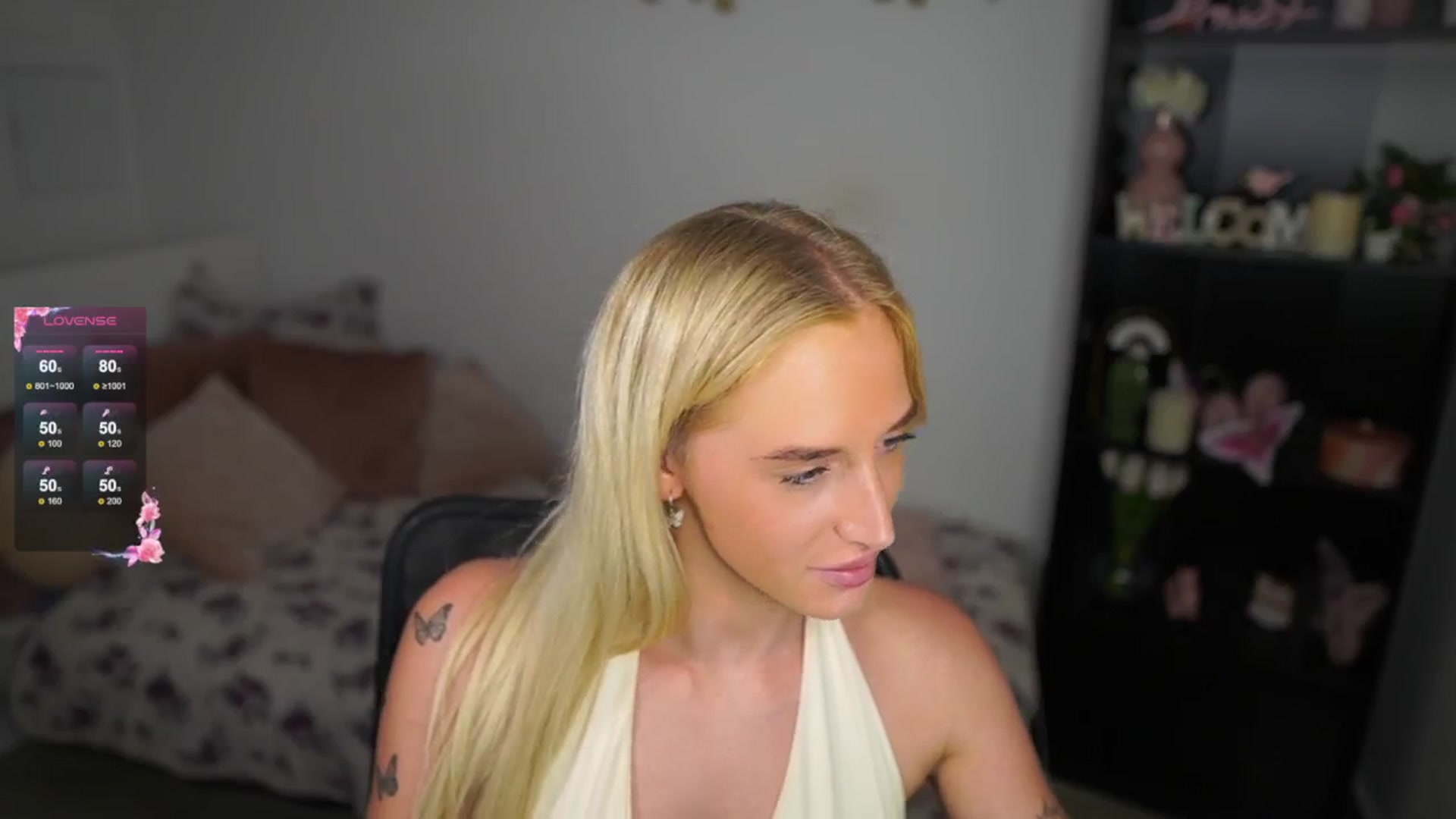 Gallery image thumbnail from NicoletteShea's myfreecams stream on, 08/04/2024, 23:07 image 18 of 20