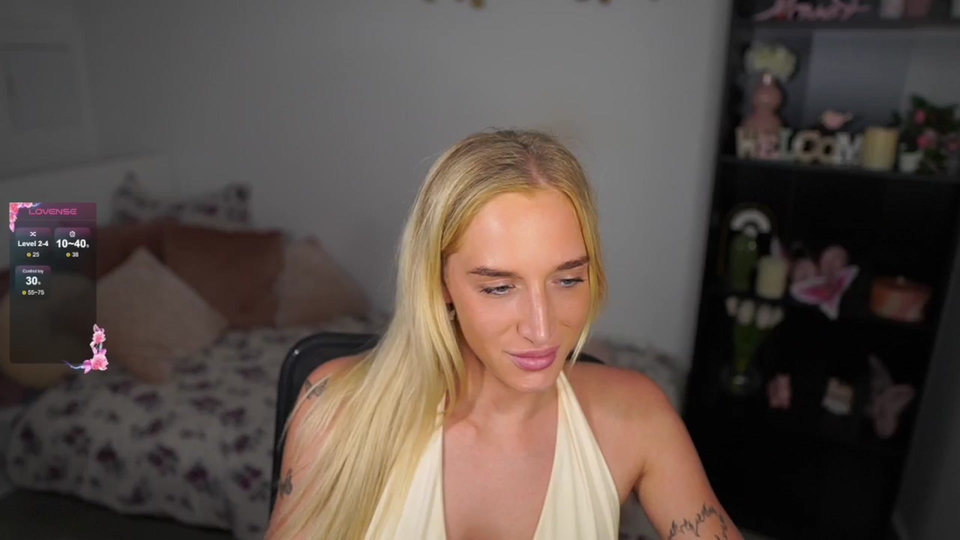 Gallery image thumbnail from NicoletteShea's myfreecams stream on, 08/05/2024, 24:45 image 2 of 20