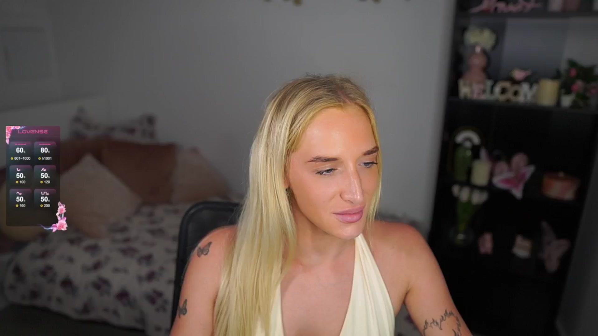 Gallery image thumbnail from NicoletteShea's myfreecams stream on, 08/05/2024, 24:45 image 10 of 20