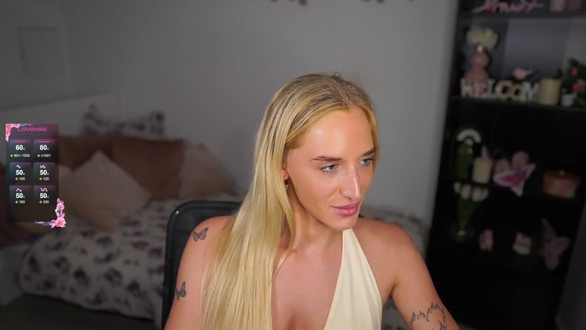 Gallery image thumbnail from NicoletteShea's myfreecams stream on, 08/05/2024, 03:01 image 6 of 20