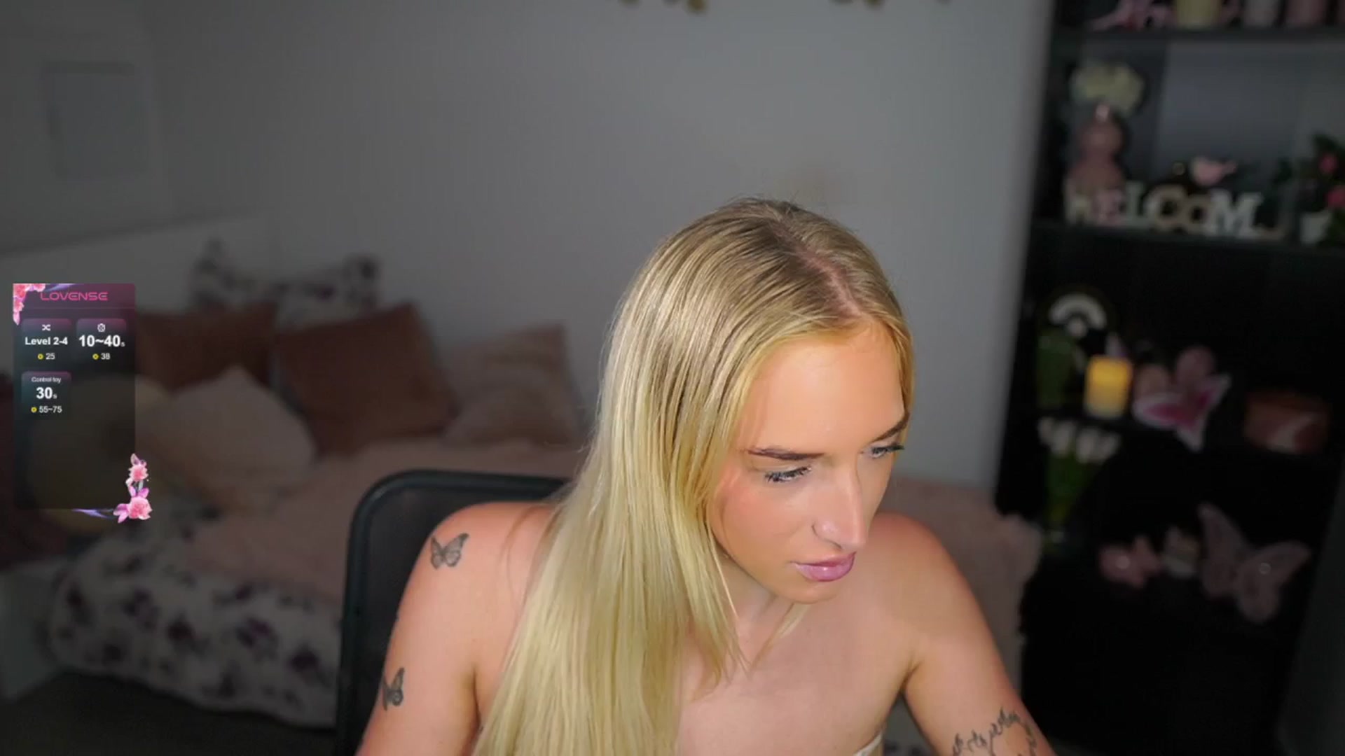 Gallery image thumbnail from NicoletteShea's myfreecams stream on, 08/06/2024, 08:46 image 20 of 20