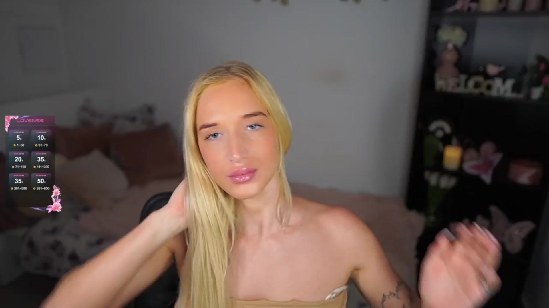 Gallery image thumbnail from NicoletteShea's myfreecams stream on, 08/06/2024, 08:46 image 18 of 20