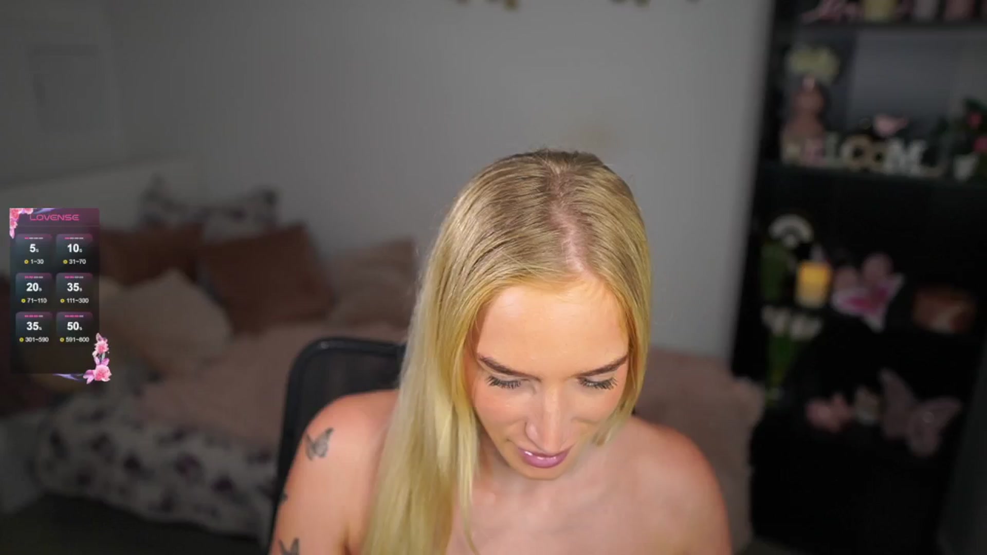 Gallery image thumbnail from NicoletteShea's myfreecams stream on, 08/06/2024, 08:46 image 13 of 20