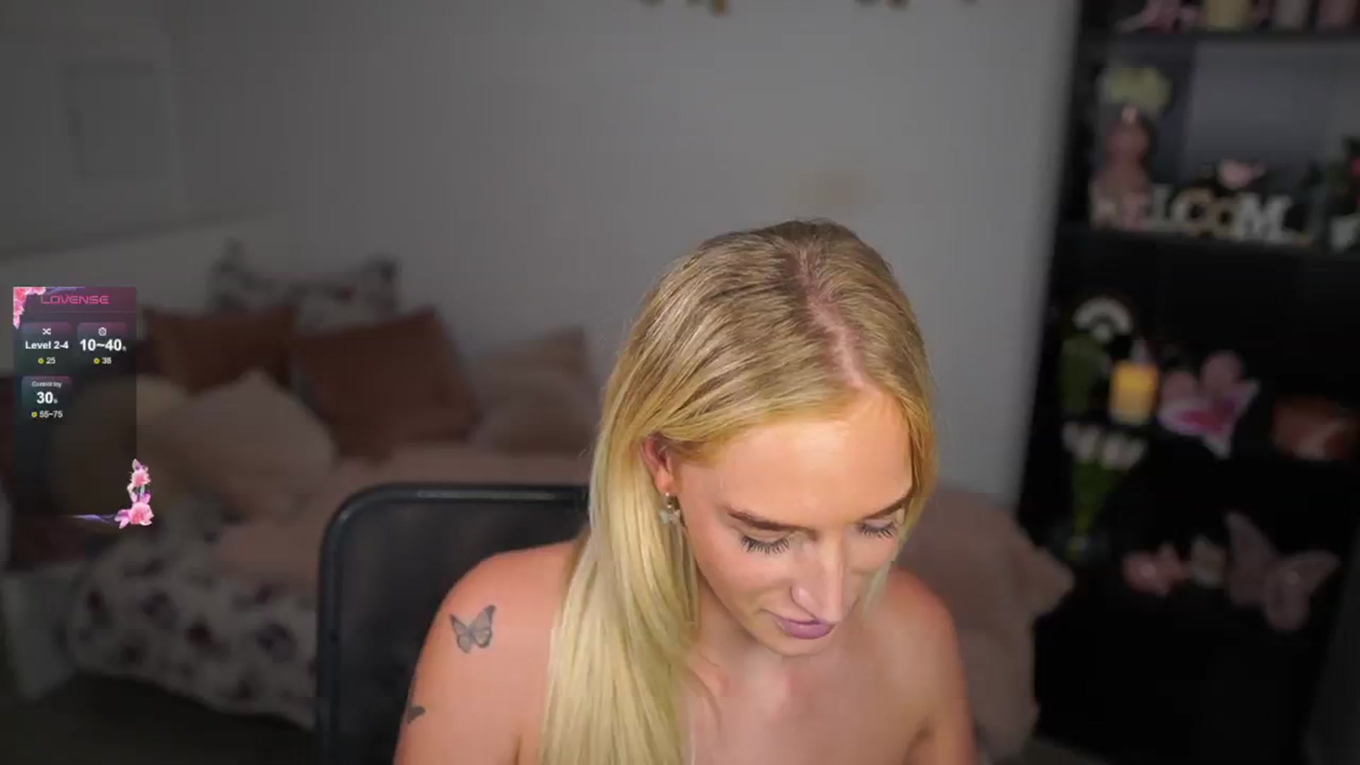 Gallery image thumbnail from NicoletteShea's myfreecams stream on, 08/06/2024, 12:48 image 10 of 20