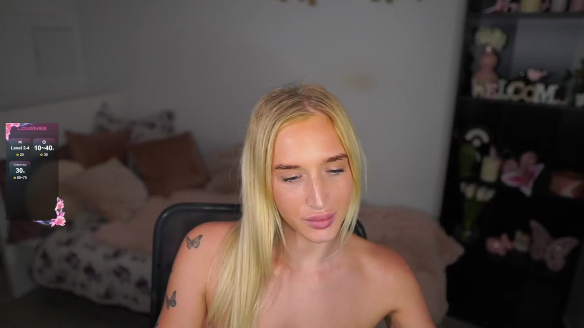 Gallery image thumbnail from NicoletteShea's myfreecams stream on, 08/06/2024, 13:02 image 7 of 20