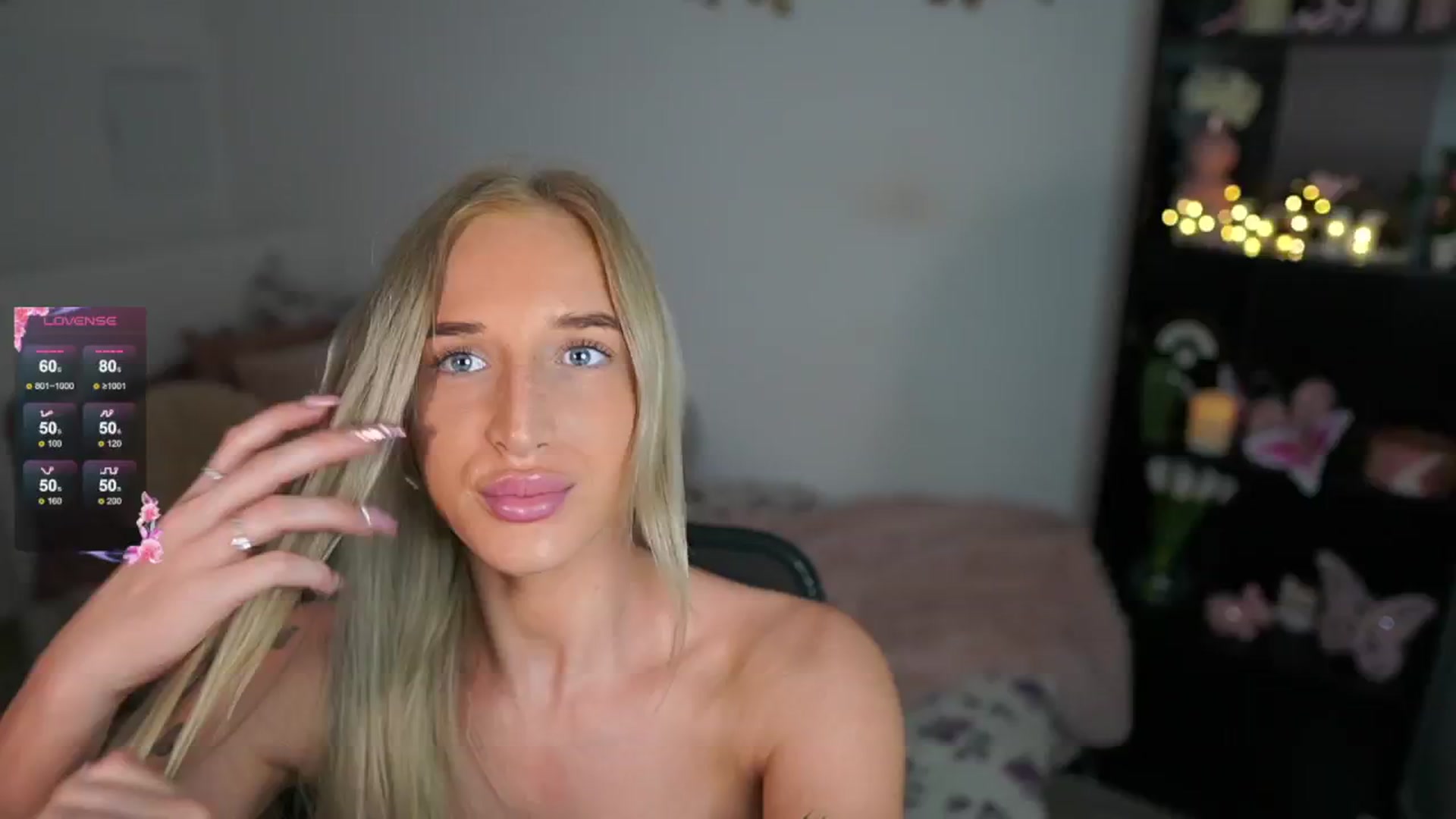 Gallery image thumbnail from NicoletteShea's myfreecams stream on, 08/08/2024, 14:16 image 13 of 20