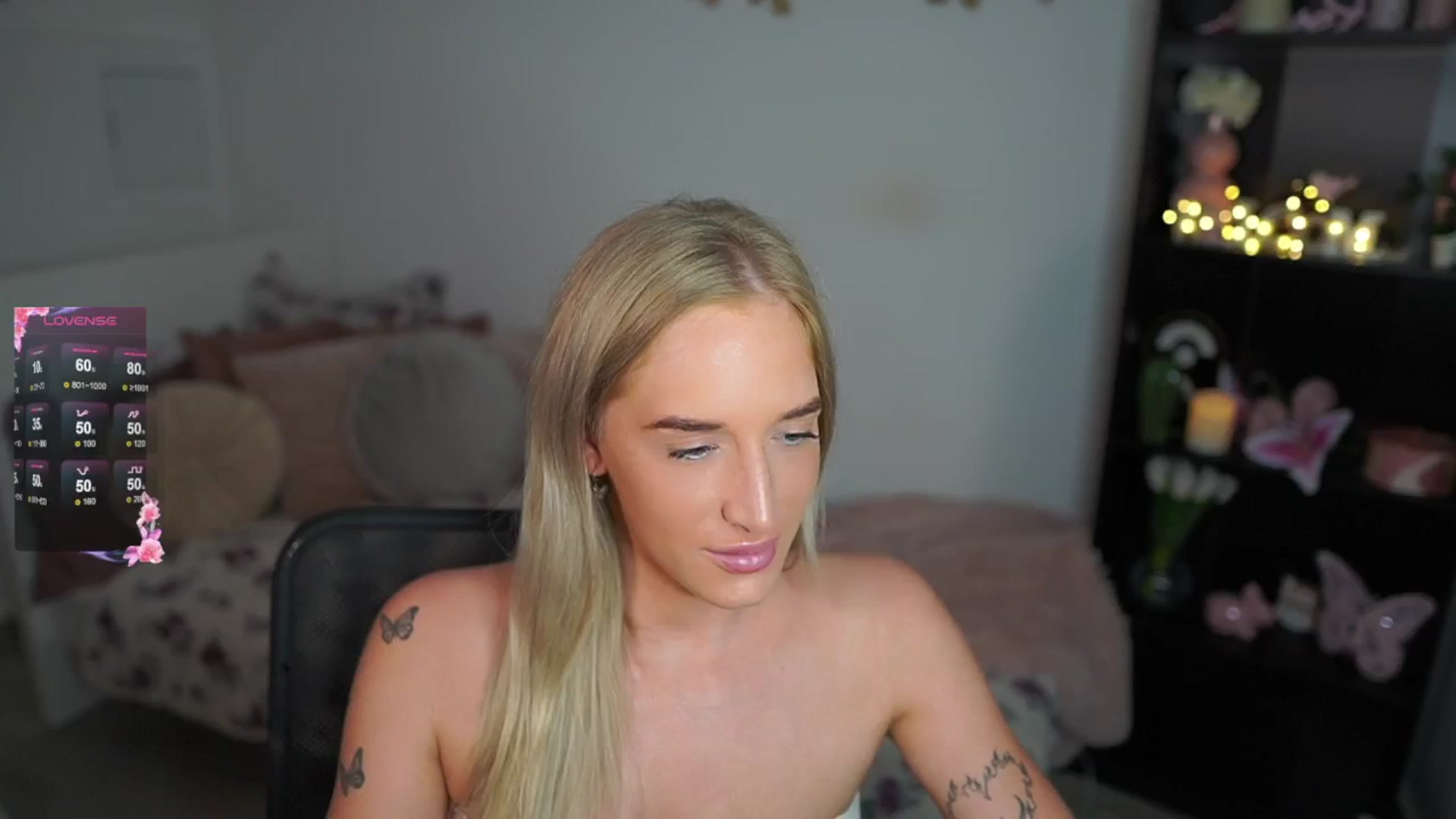 Gallery image thumbnail from NicoletteShea's myfreecams stream on, 08/08/2024, 14:16 image 2 of 20