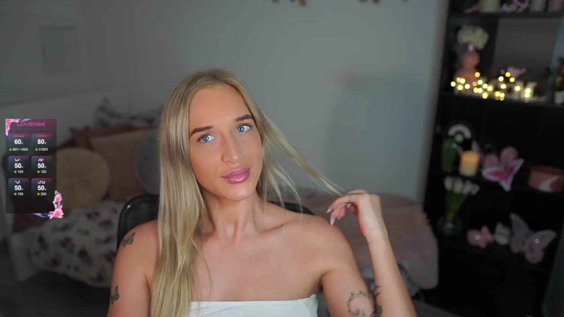 Gallery image thumbnail from NicoletteShea's myfreecams stream on, 08/08/2024, 14:16 image 11 of 20
