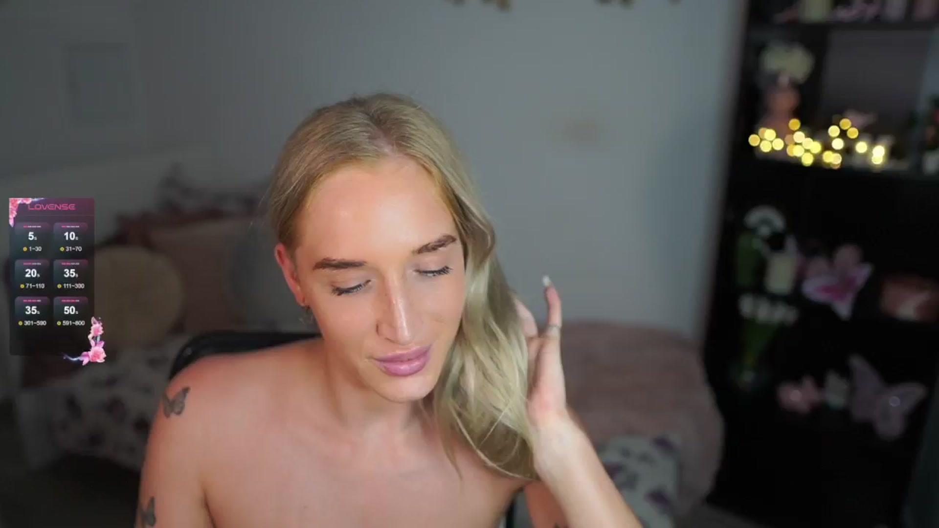 Gallery image thumbnail from NicoletteShea's myfreecams stream on, 08/08/2024, 18:06 image 18 of 20
