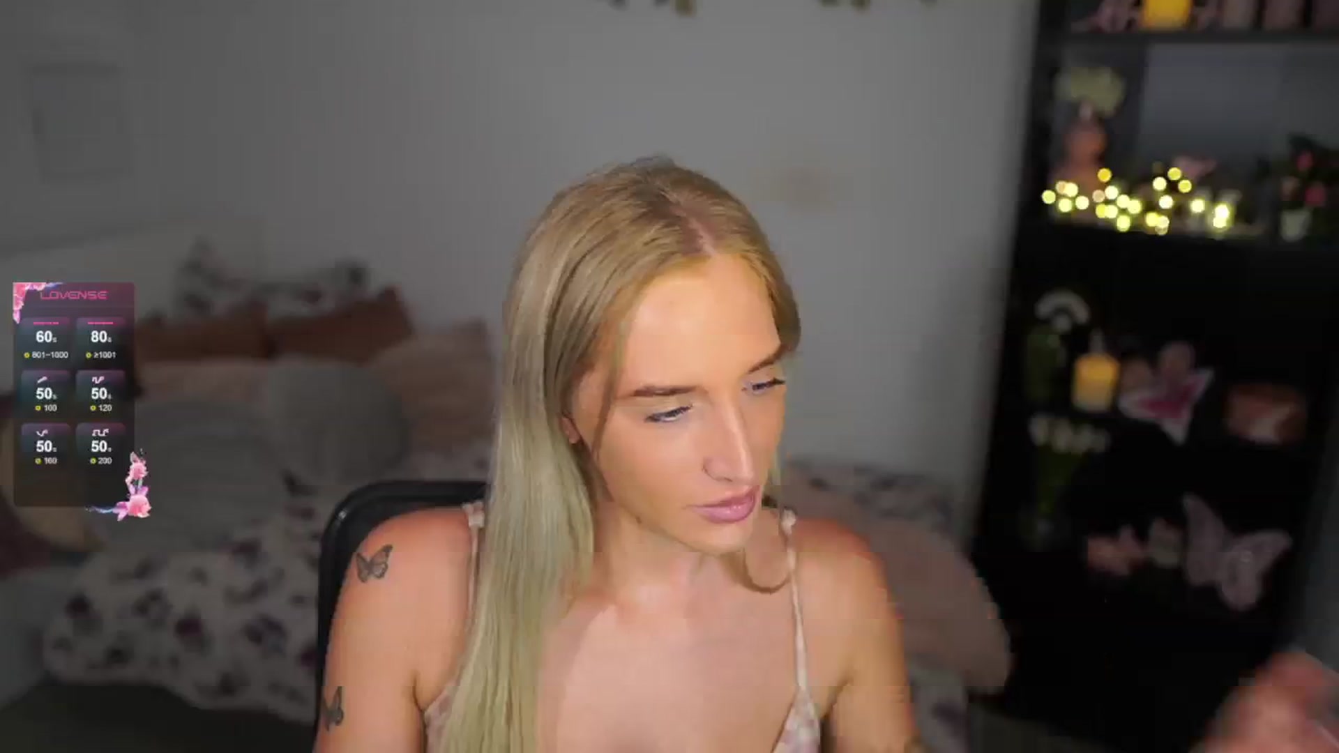 Gallery image thumbnail from NicoletteShea's myfreecams stream on, 08/09/2024, 14:06 image 14 of 20