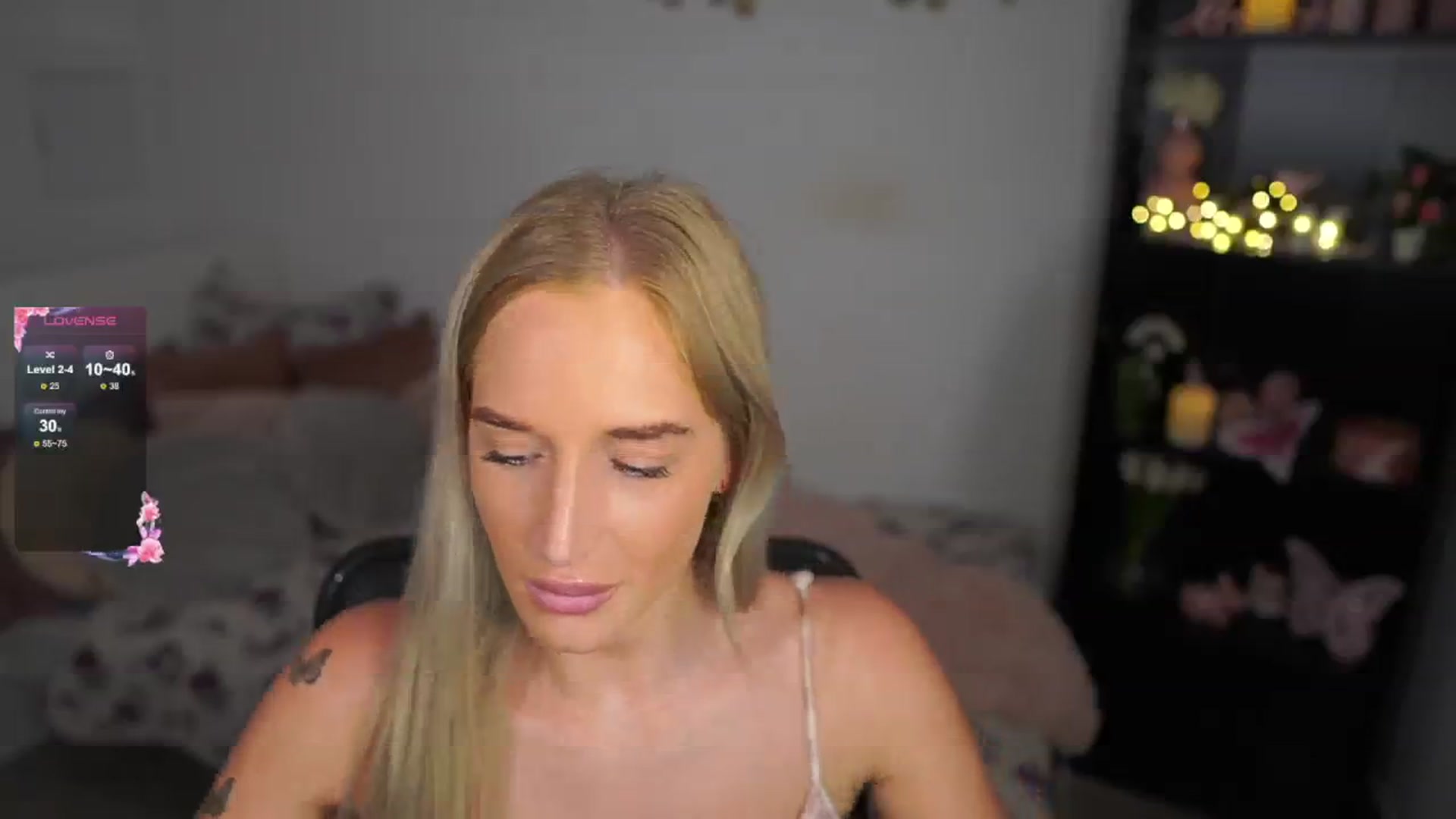Gallery image thumbnail from NicoletteShea's myfreecams stream on, 08/09/2024, 14:06 image 13 of 20