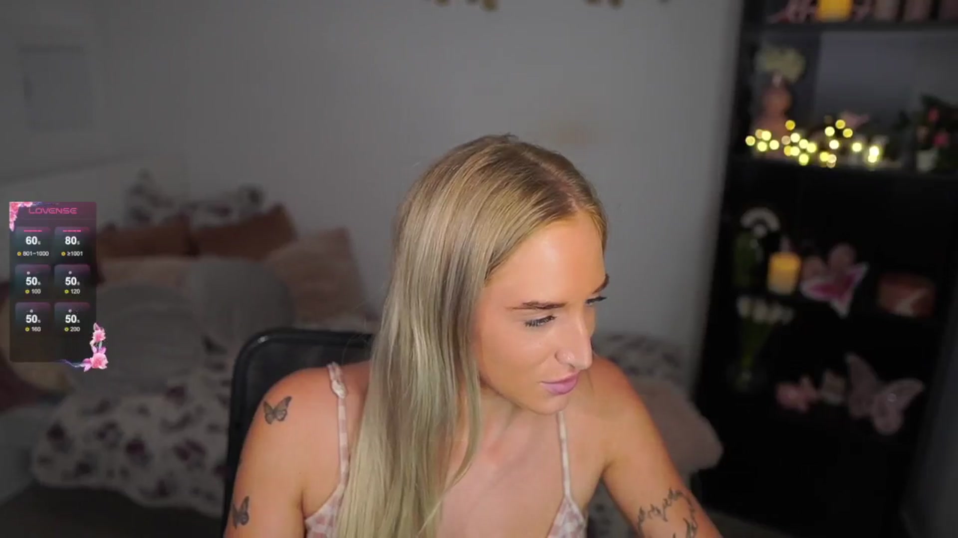 Gallery image thumbnail from NicoletteShea's myfreecams stream on, 08/09/2024, 16:22 image 16 of 20