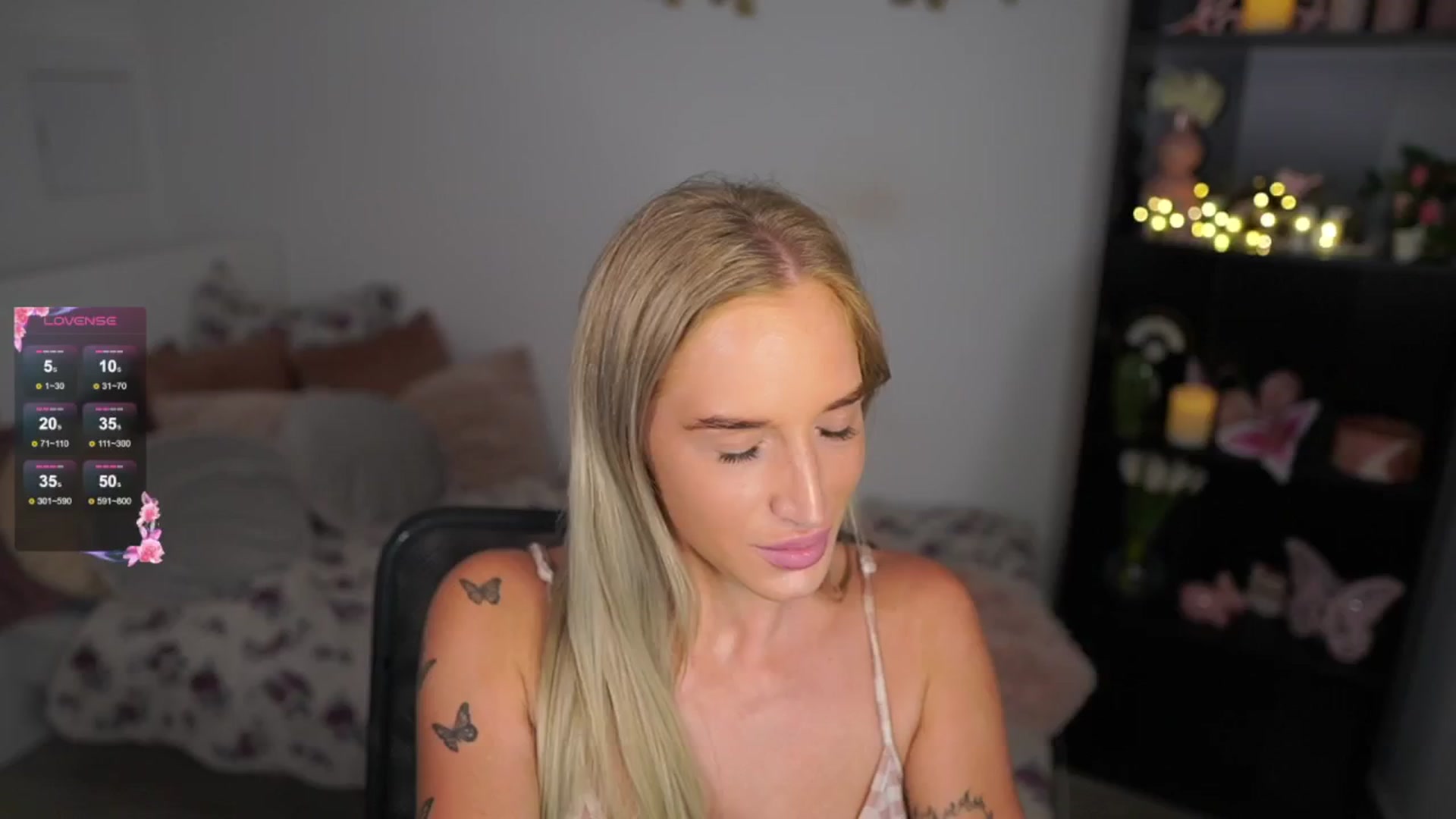 Gallery image thumbnail from NicoletteShea's myfreecams stream on, 08/09/2024, 17:40 image 6 of 20