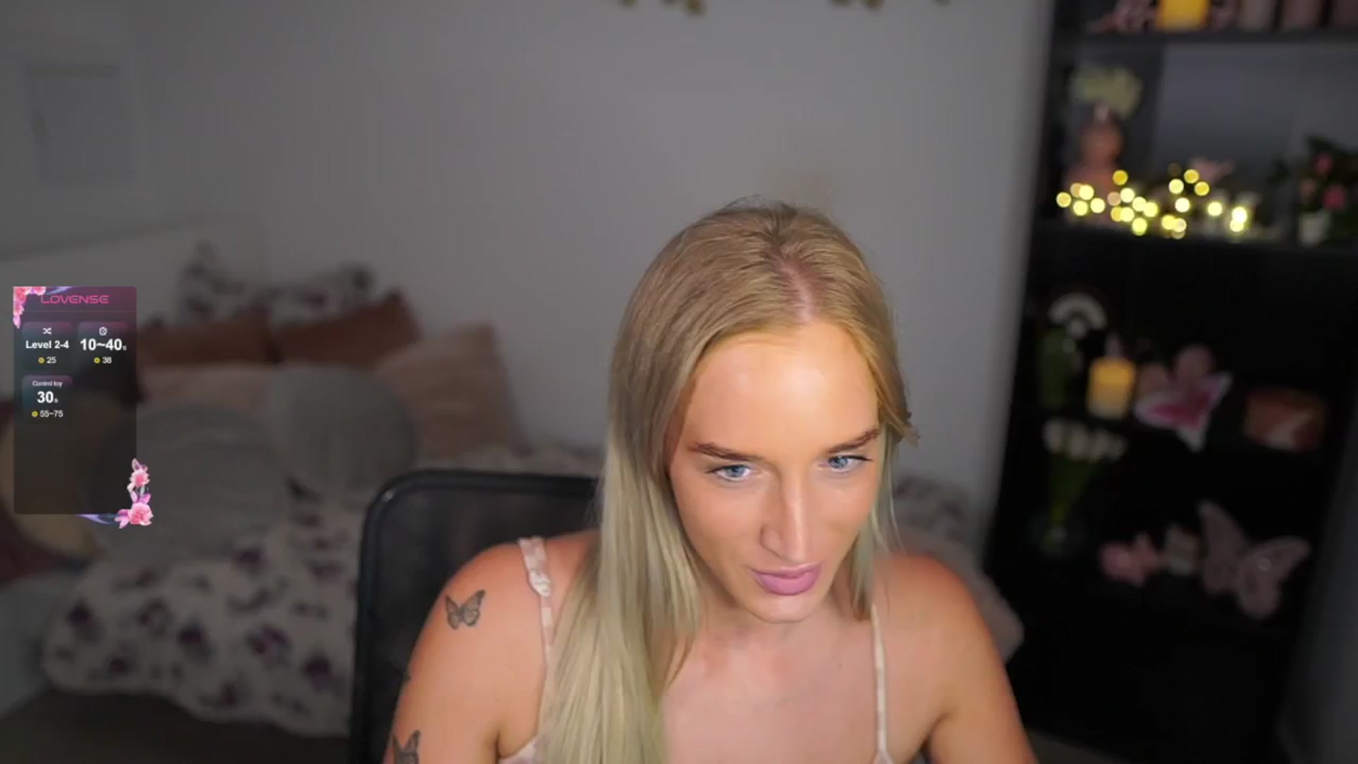 Gallery image thumbnail from NicoletteShea's myfreecams stream on, 08/09/2024, 17:40 image 10 of 20