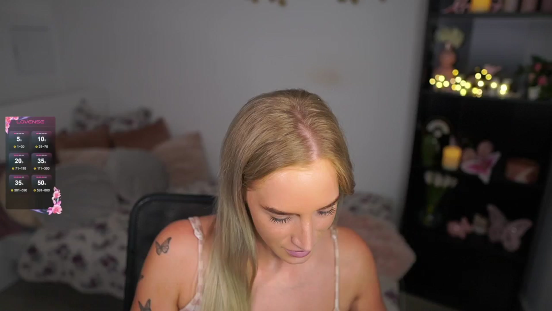 Gallery image thumbnail from NicoletteShea's myfreecams stream on, 08/09/2024, 17:40 image 15 of 20