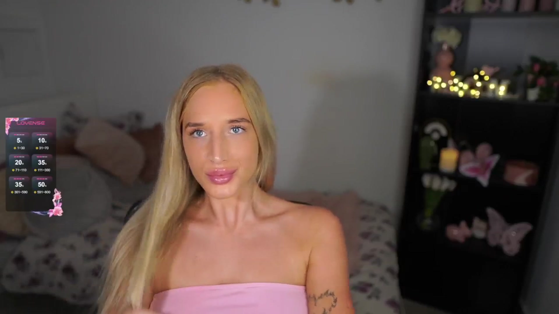 Gallery image thumbnail from NicoletteShea's myfreecams stream on, 08/11/2024, 13:45 image 3 of 20