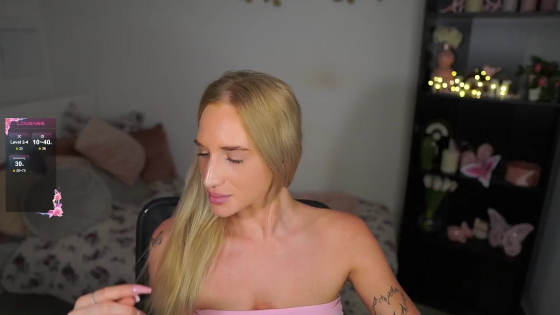 Gallery image thumbnail from NicoletteShea's myfreecams stream on, 08/11/2024, 22:47 image 1 of 20