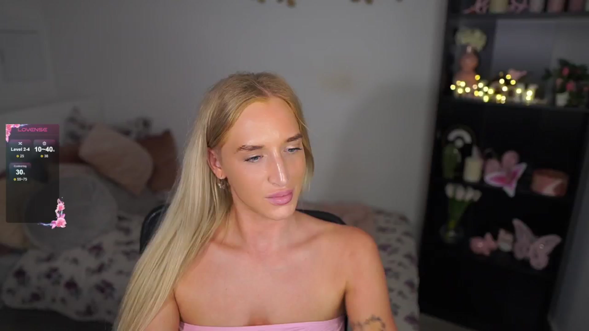 Gallery image thumbnail from NicoletteShea's myfreecams stream on, 08/11/2024, 22:47 image 13 of 20