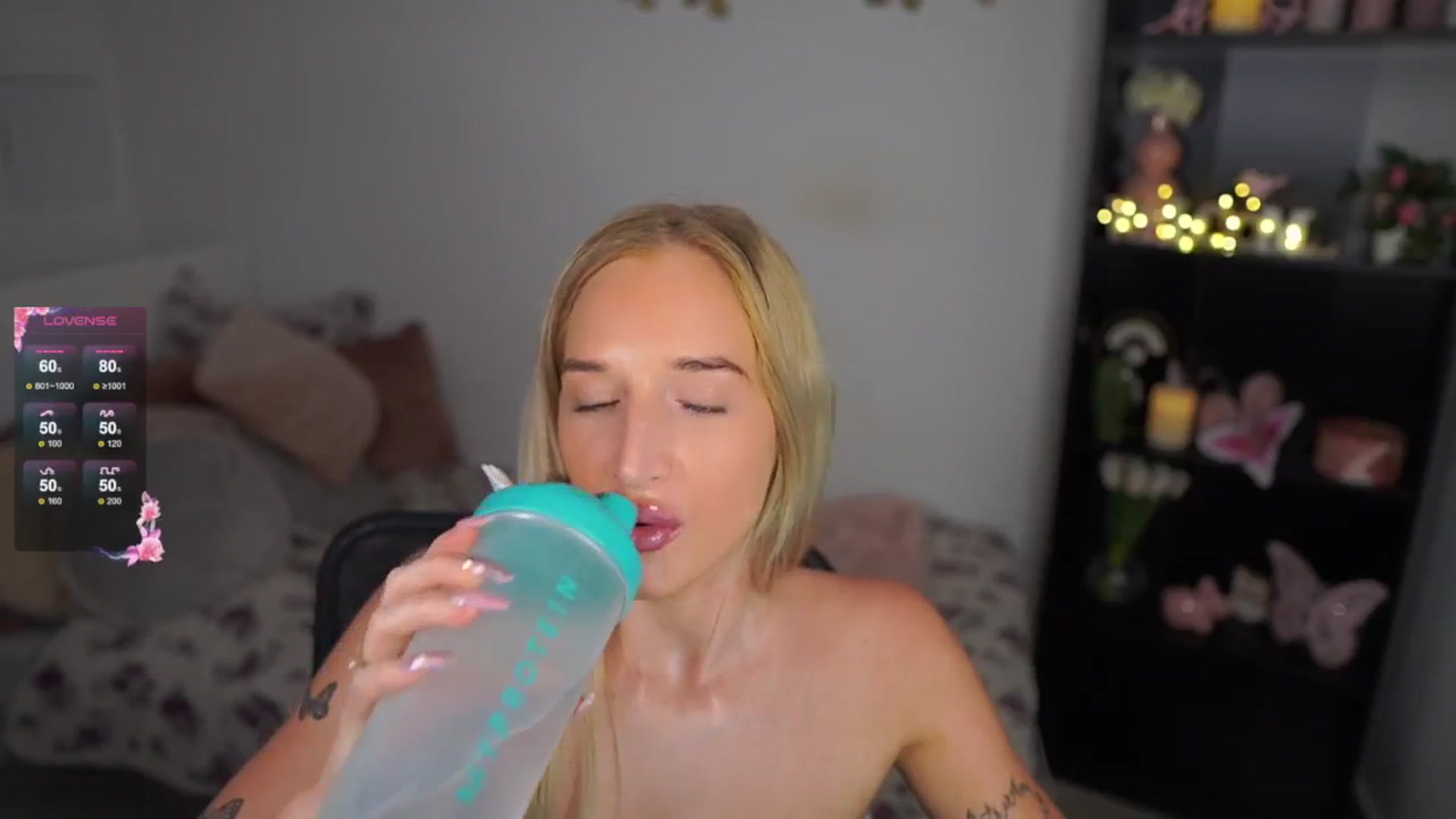 Gallery image thumbnail from NicoletteShea's myfreecams stream on, 08/12/2024, 14:06 image 6 of 20