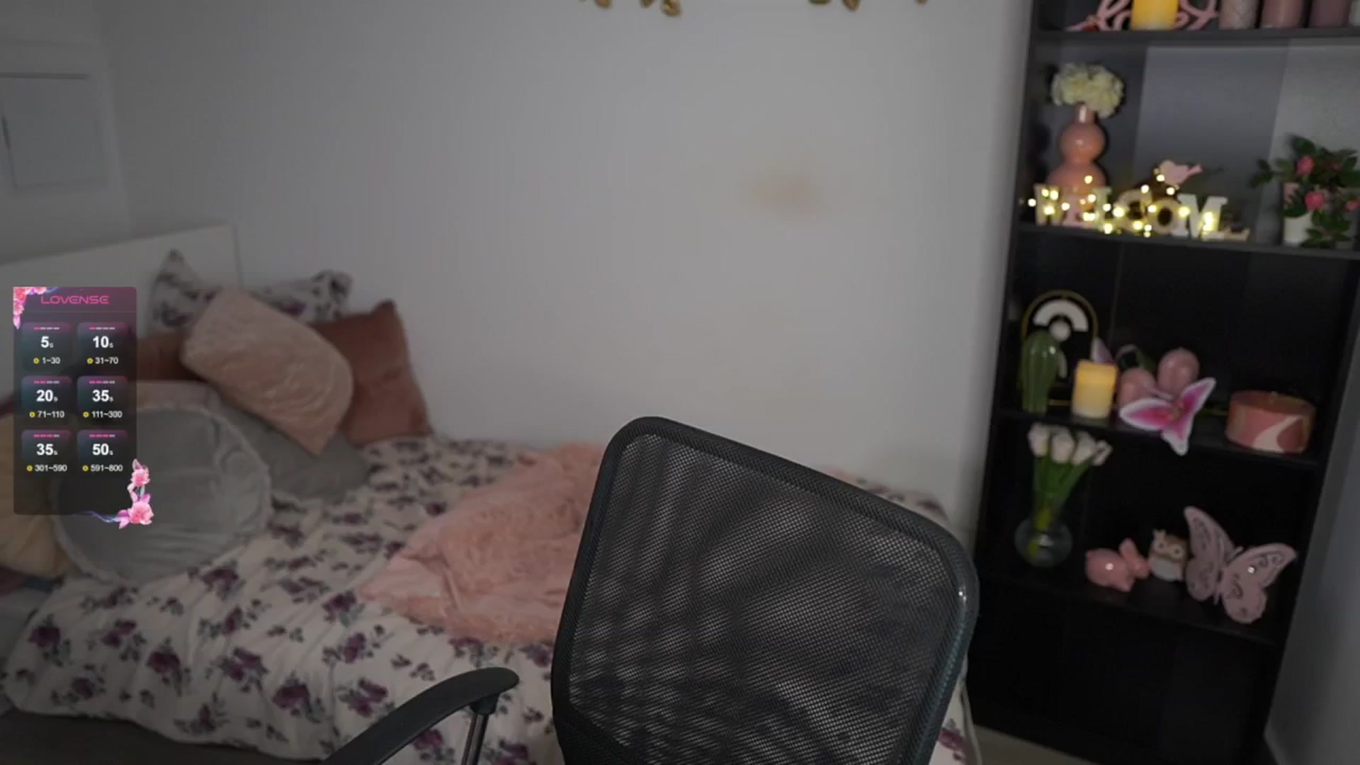 Gallery image thumbnail from NicoletteShea's myfreecams stream on, 08/12/2024, 15:03 image 2 of 20