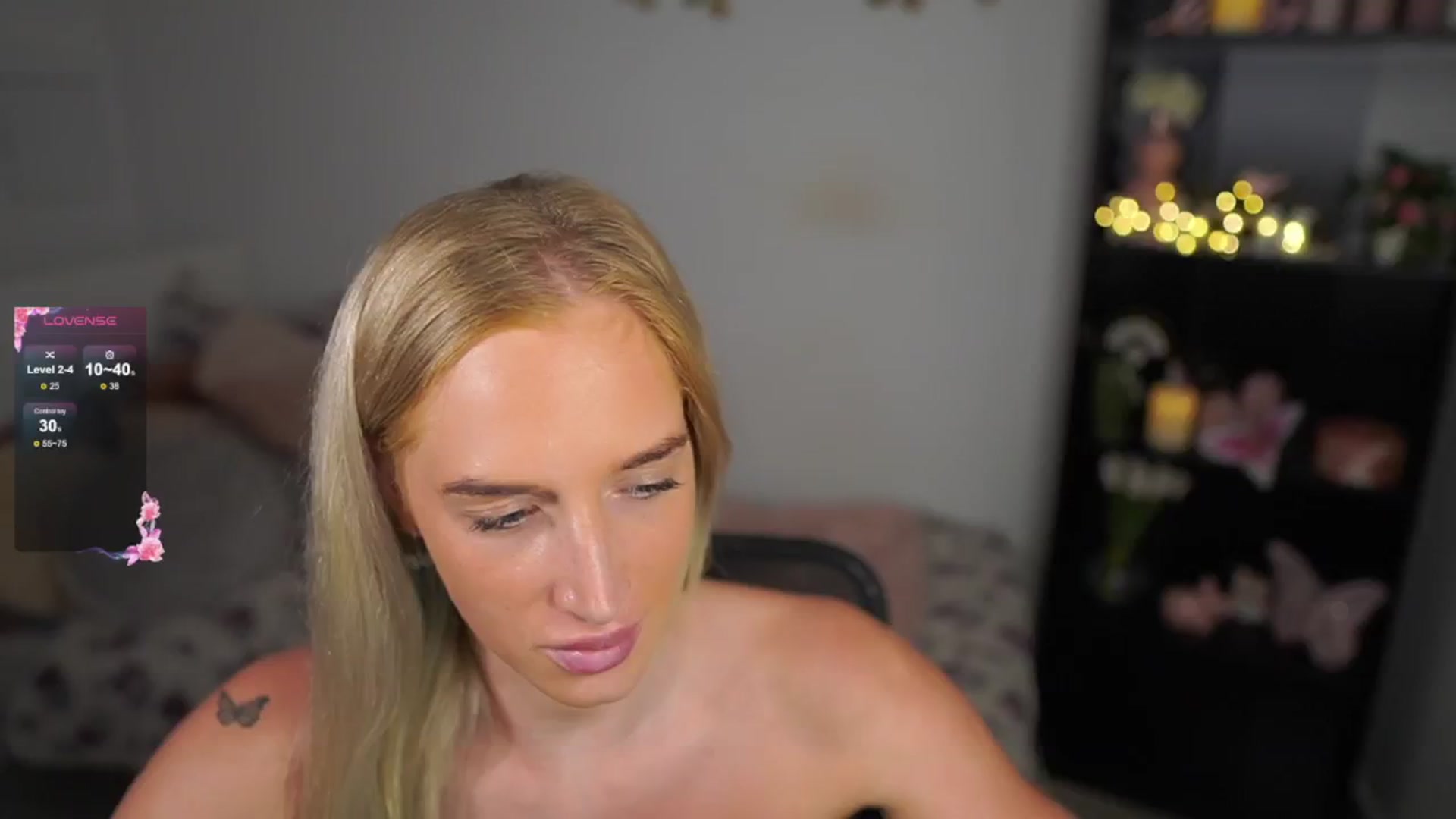 Gallery image thumbnail from NicoletteShea's myfreecams stream on, 08/12/2024, 15:03 image 7 of 20