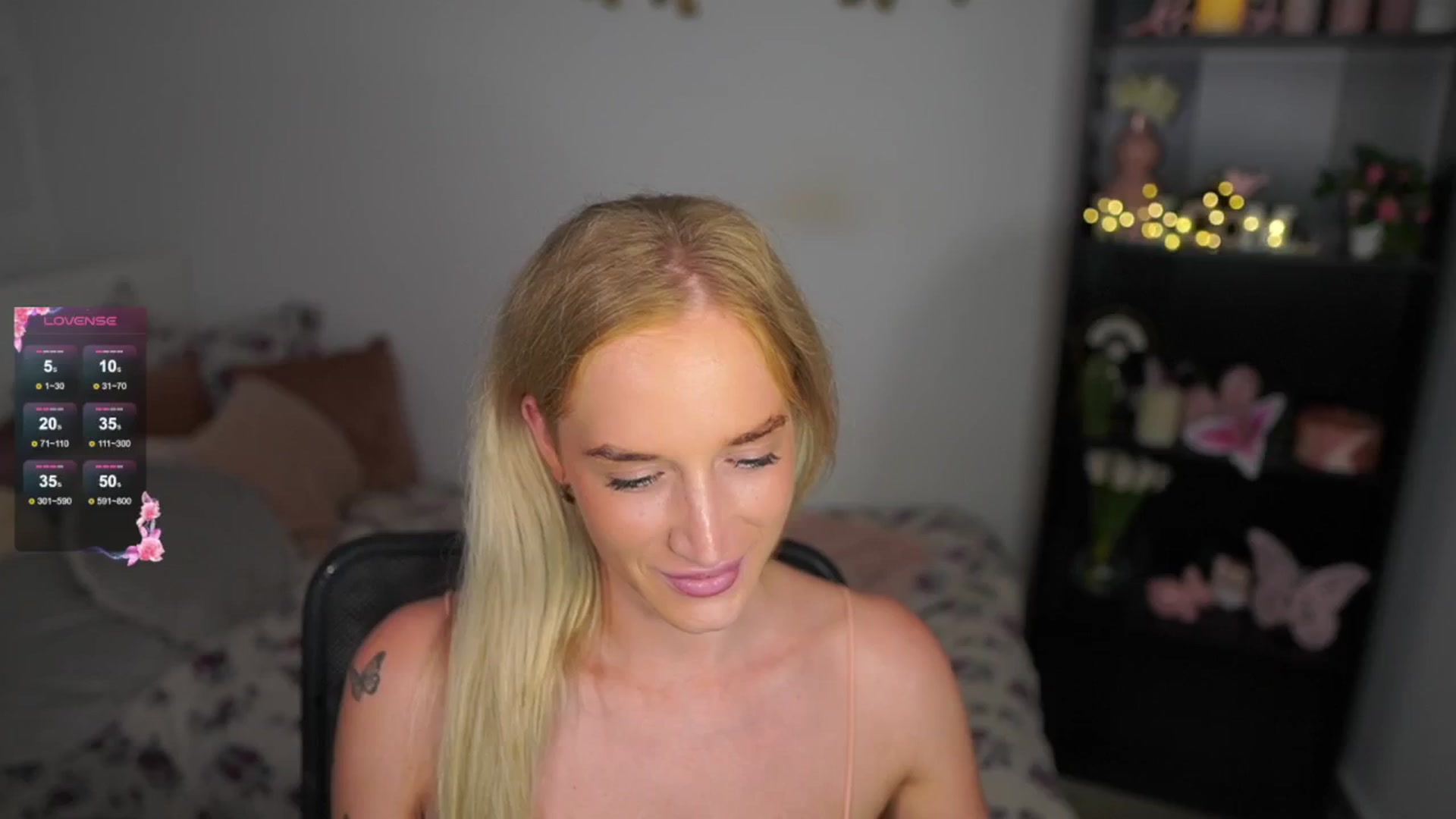 Gallery image thumbnail from NicoletteShea's myfreecams stream on, 08/15/2024, 17:32 image 1 of 20