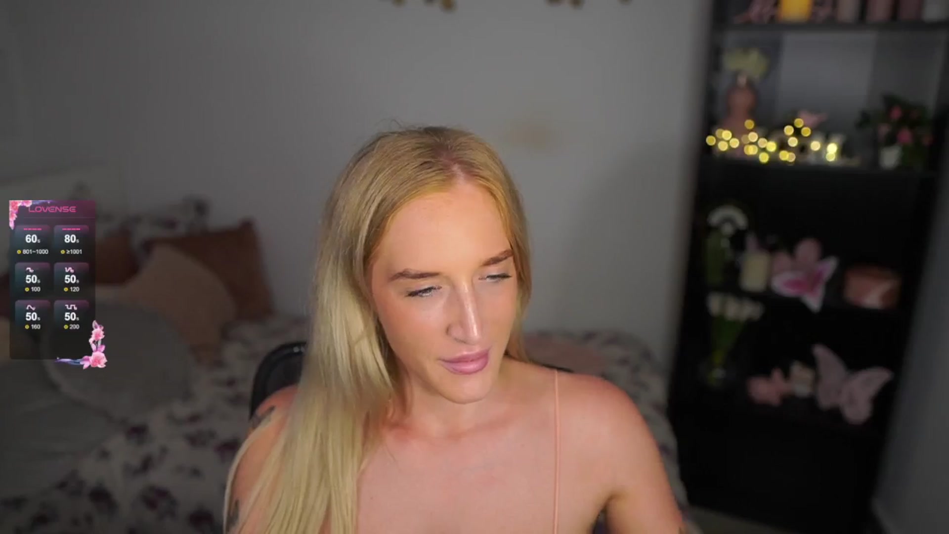 Gallery image thumbnail from NicoletteShea's myfreecams stream on, 08/15/2024, 17:32 image 14 of 20