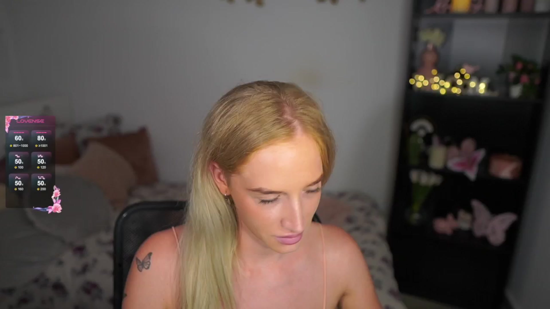 Gallery image thumbnail from NicoletteShea's myfreecams stream on, 08/15/2024, 17:32 image 2 of 20