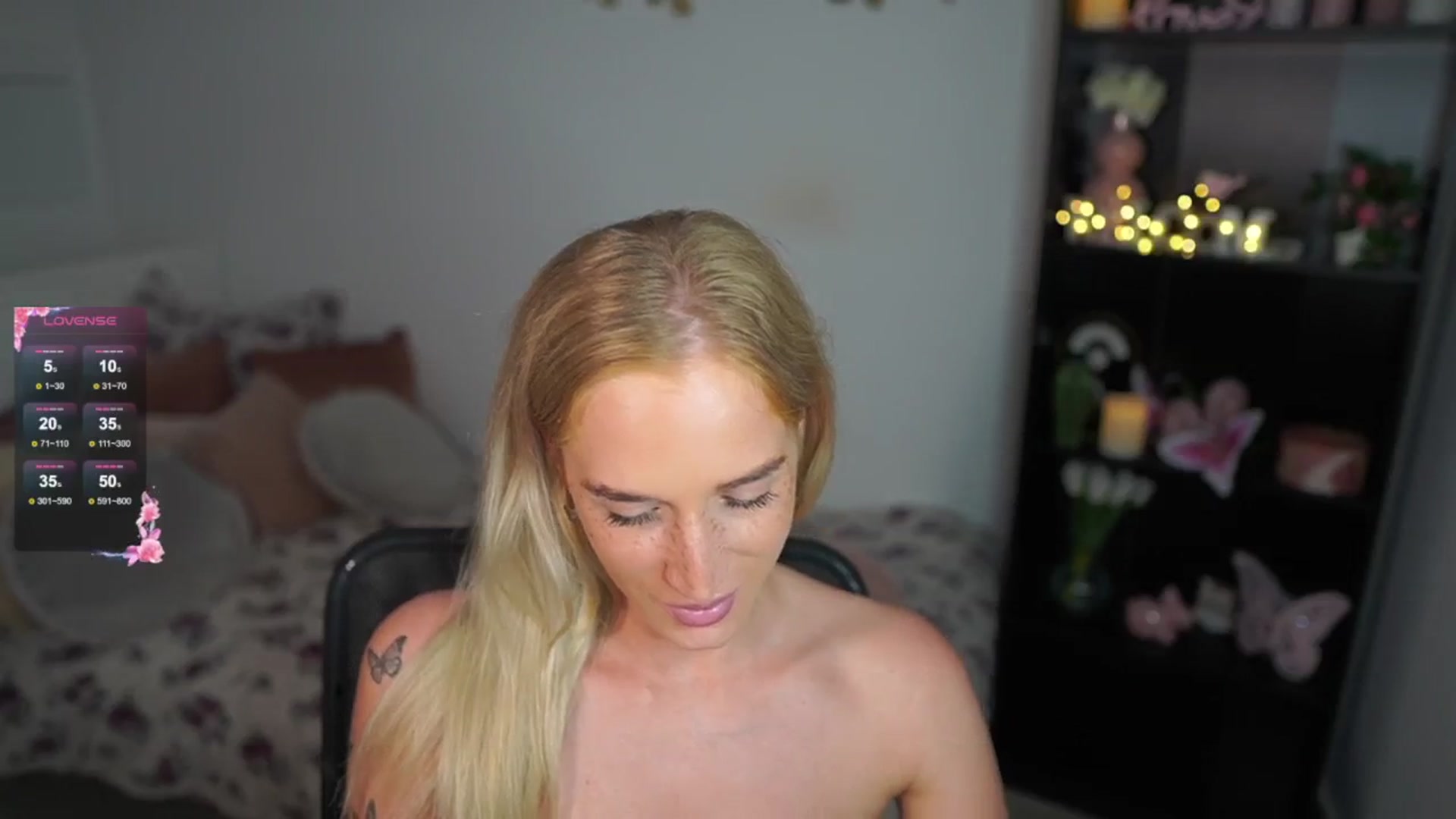 Gallery image thumbnail from NicoletteShea's myfreecams stream on, 08/16/2024, 15:00 image 3 of 20