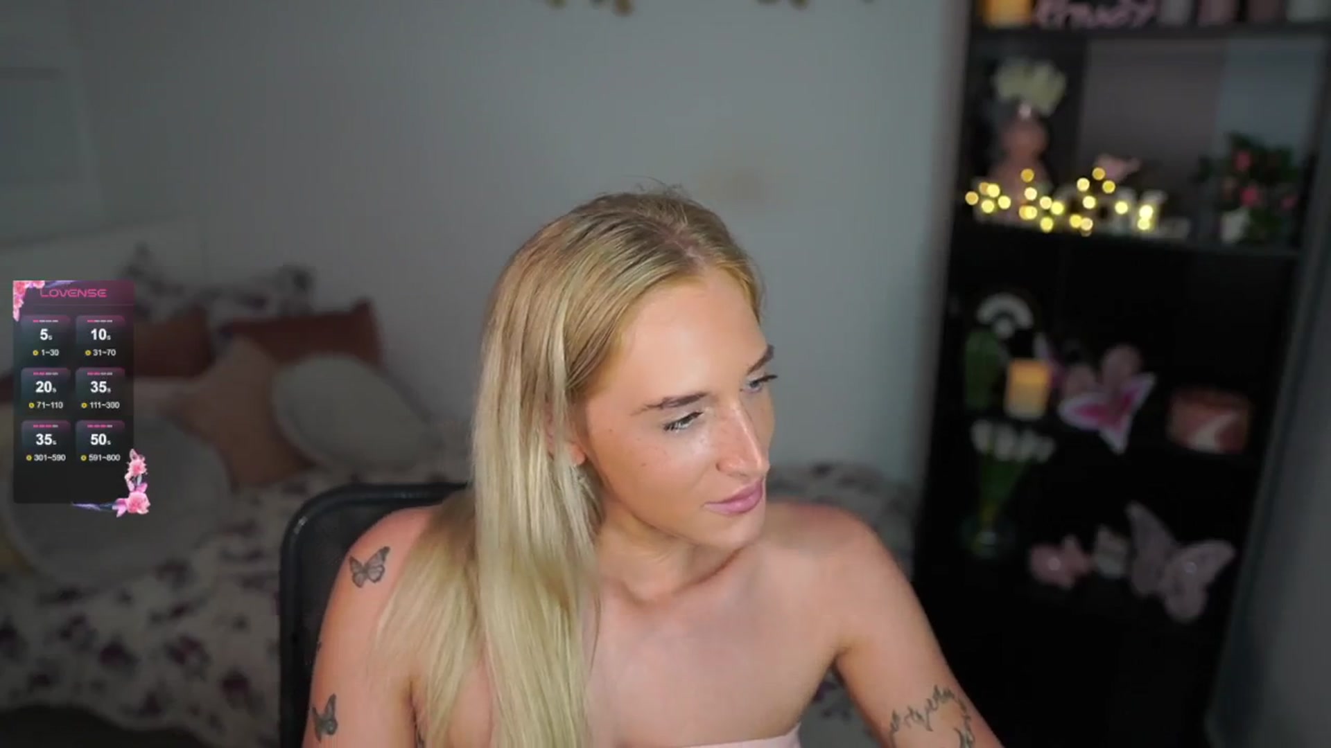 Gallery image thumbnail from NicoletteShea's myfreecams stream on, 08/16/2024, 15:00 image 8 of 20